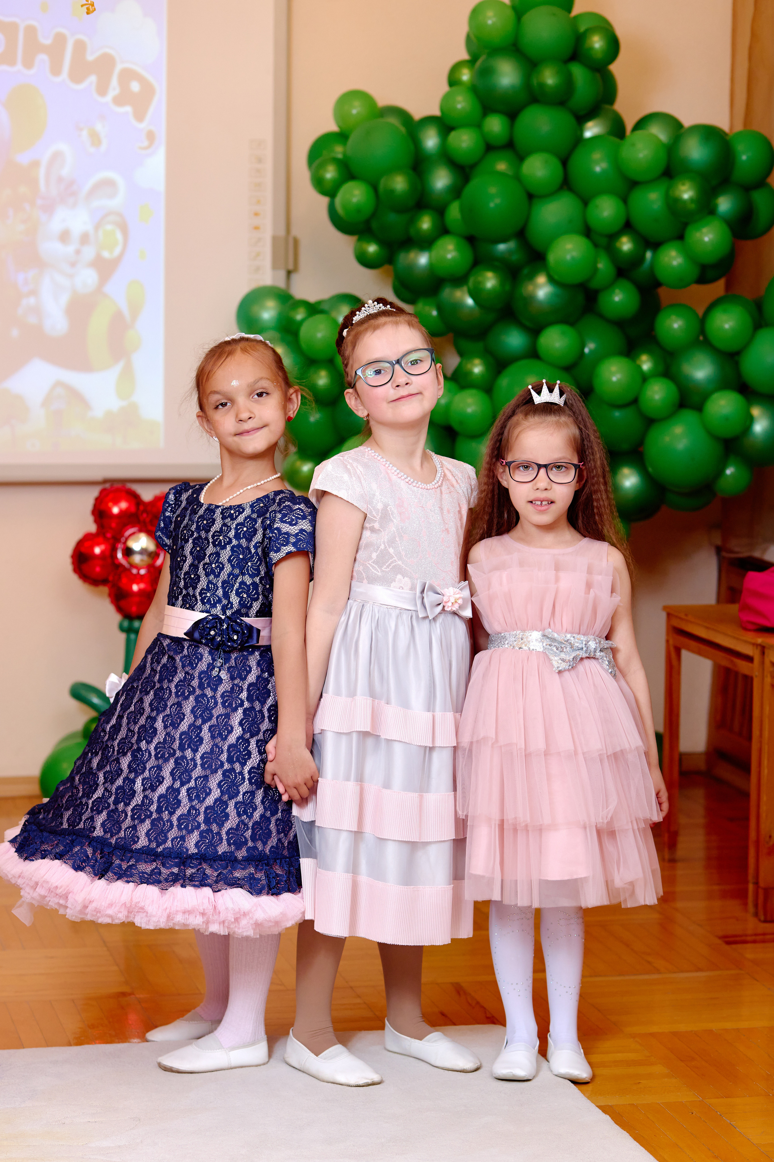 Фотограф выпускной в детском саду таганрог. Фотограф Выпускные альбомы Таганрог Сергей Коробченко