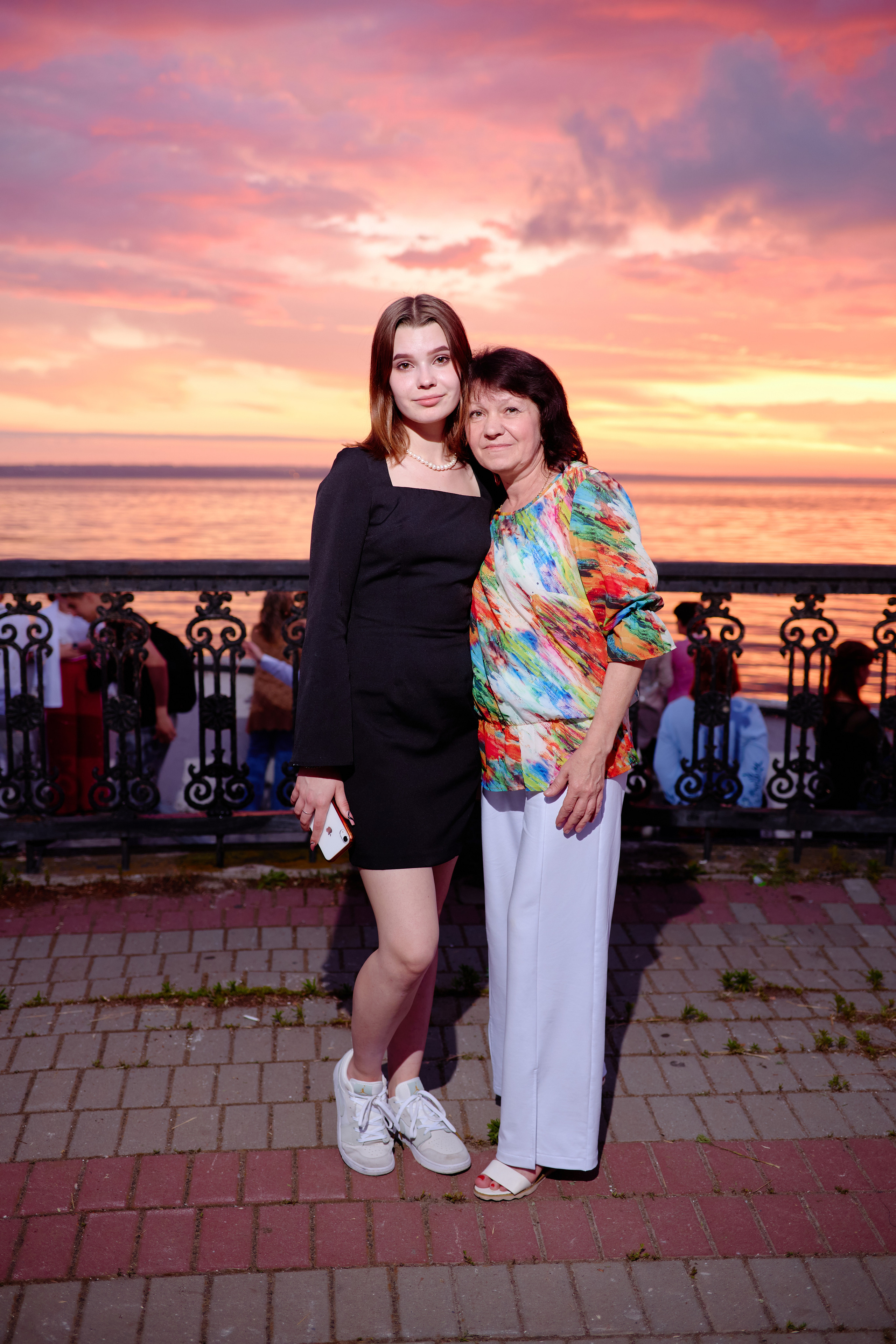 Фотограф на выпускной. Фотограф Выпускные альбомы Таганрог Сергей Коробченко