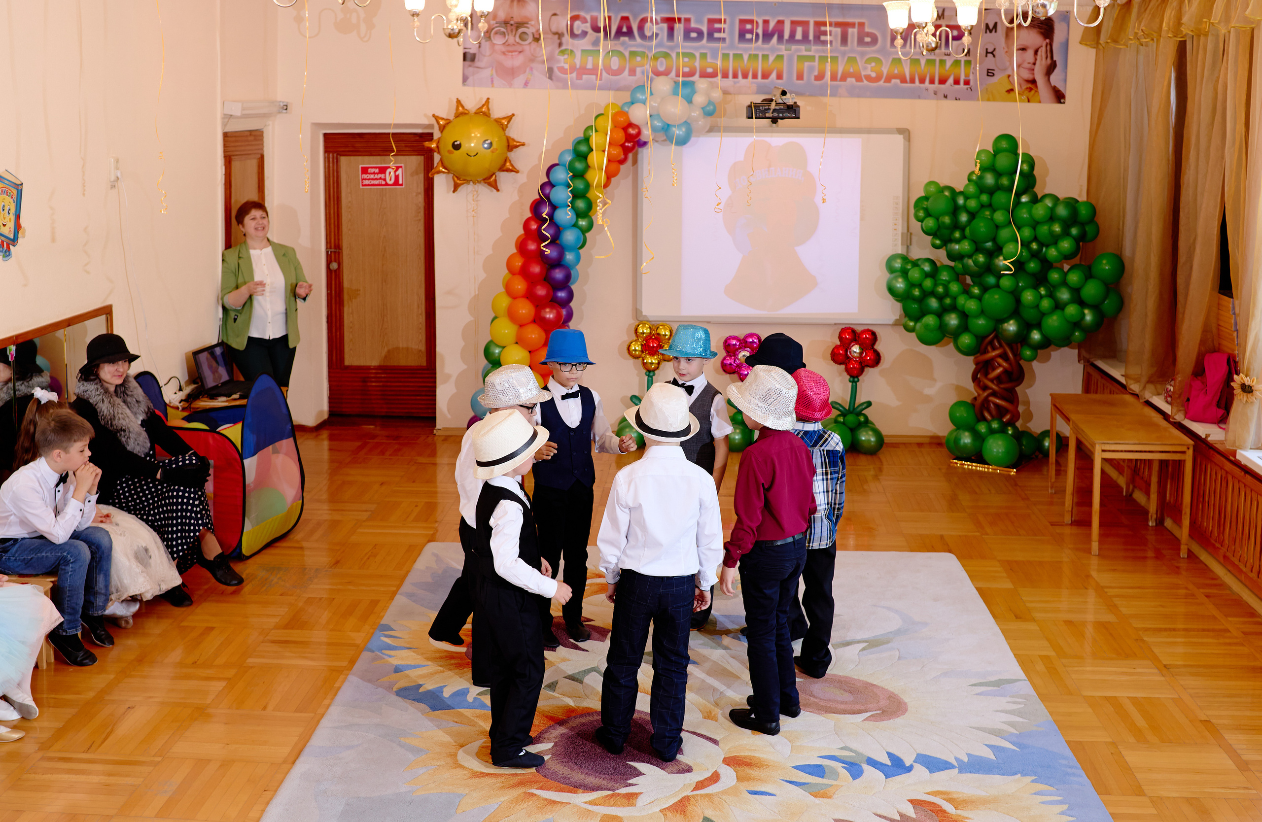 Фотограф выпускной в детском саду таганрог. Фотограф Выпускные альбомы Таганрог Сергей Коробченко