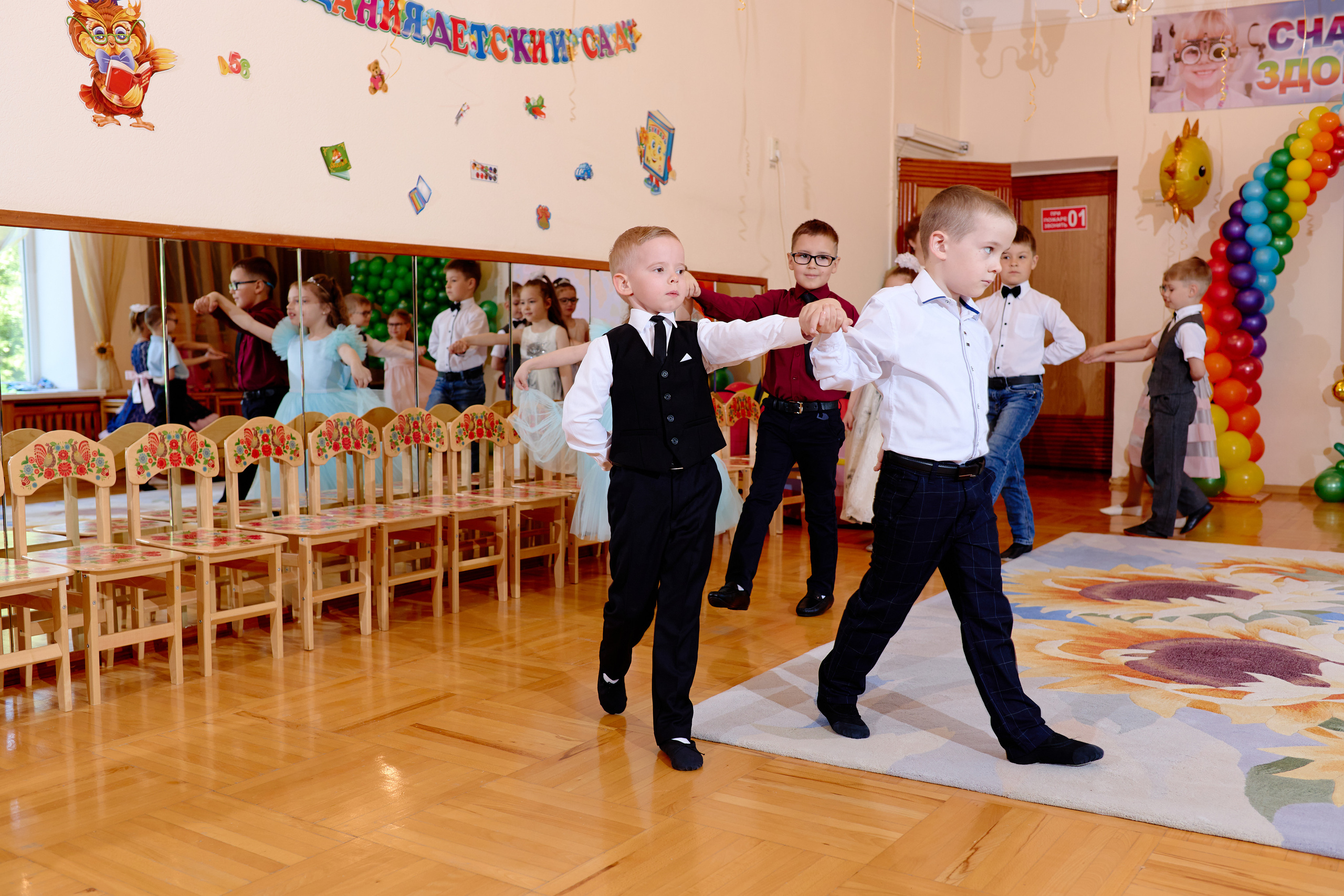 Фотограф выпускной в детском саду таганрог. Фотограф Выпускные альбомы Таганрог Сергей Коробченко