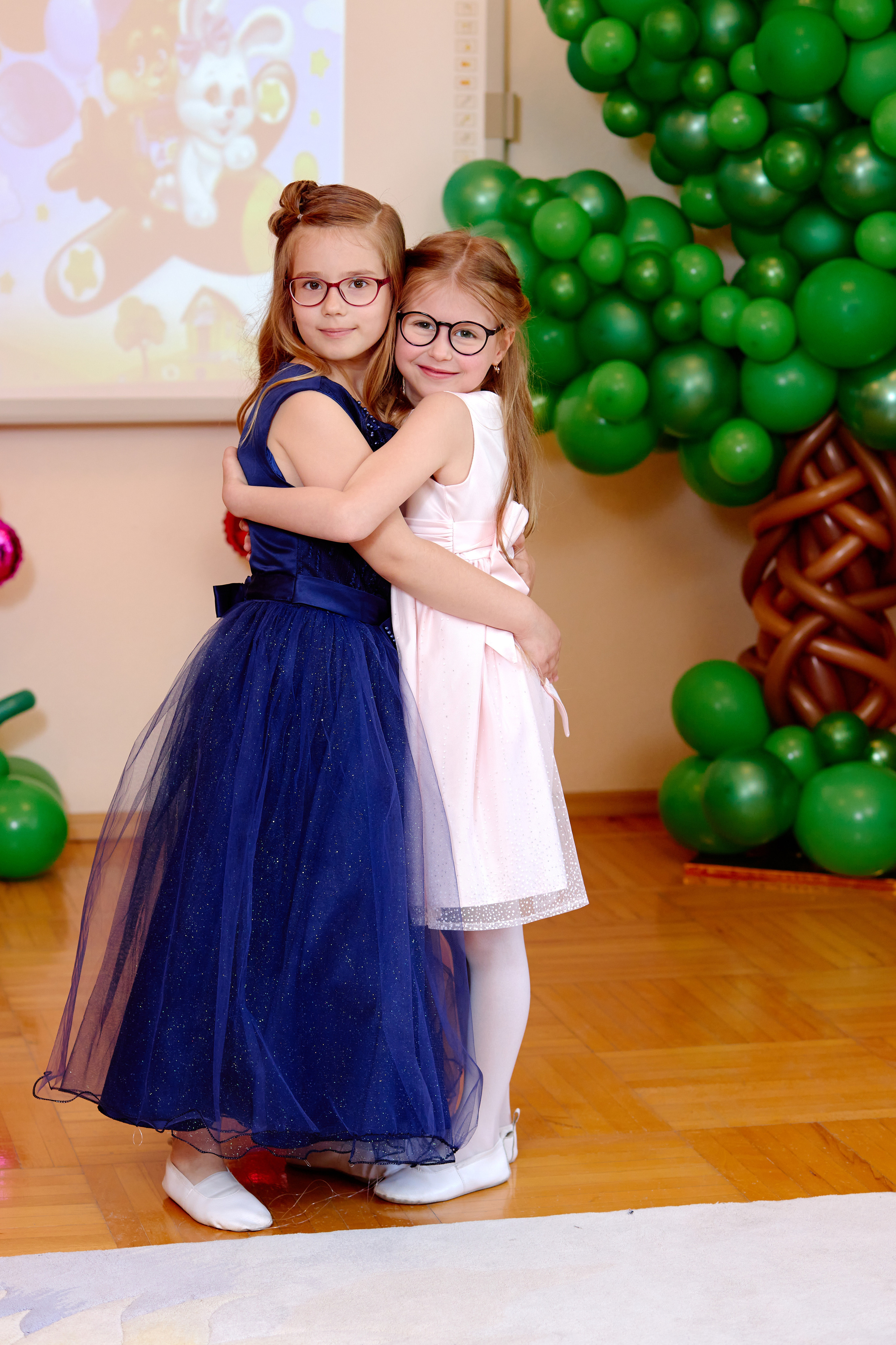 Фотограф выпускной в детском саду таганрог. Фотограф Выпускные альбомы Таганрог Сергей Коробченко