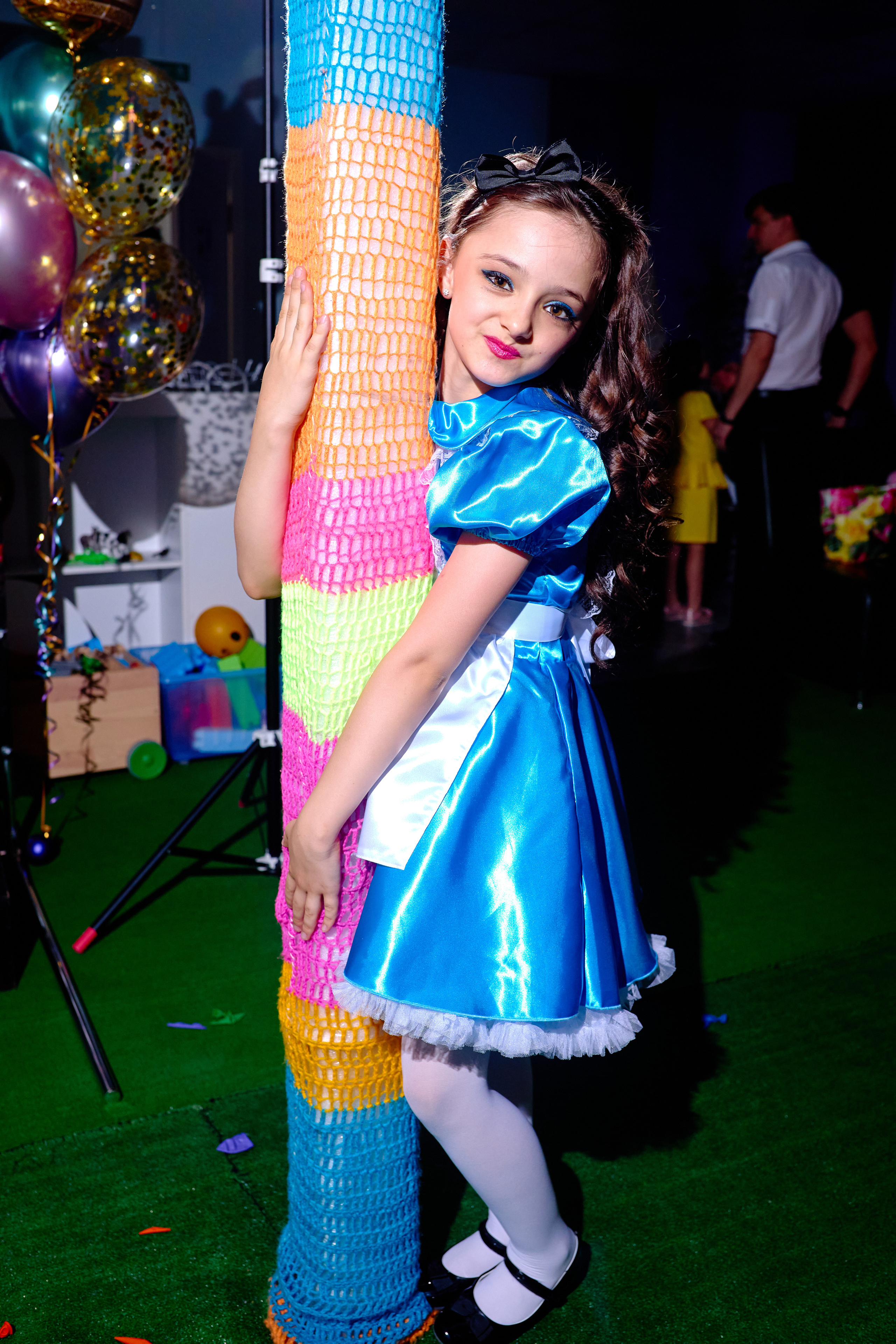 День рождения в детской комнате. Фотограф Выпускные альбомы Таганрог Сергей Коробченко