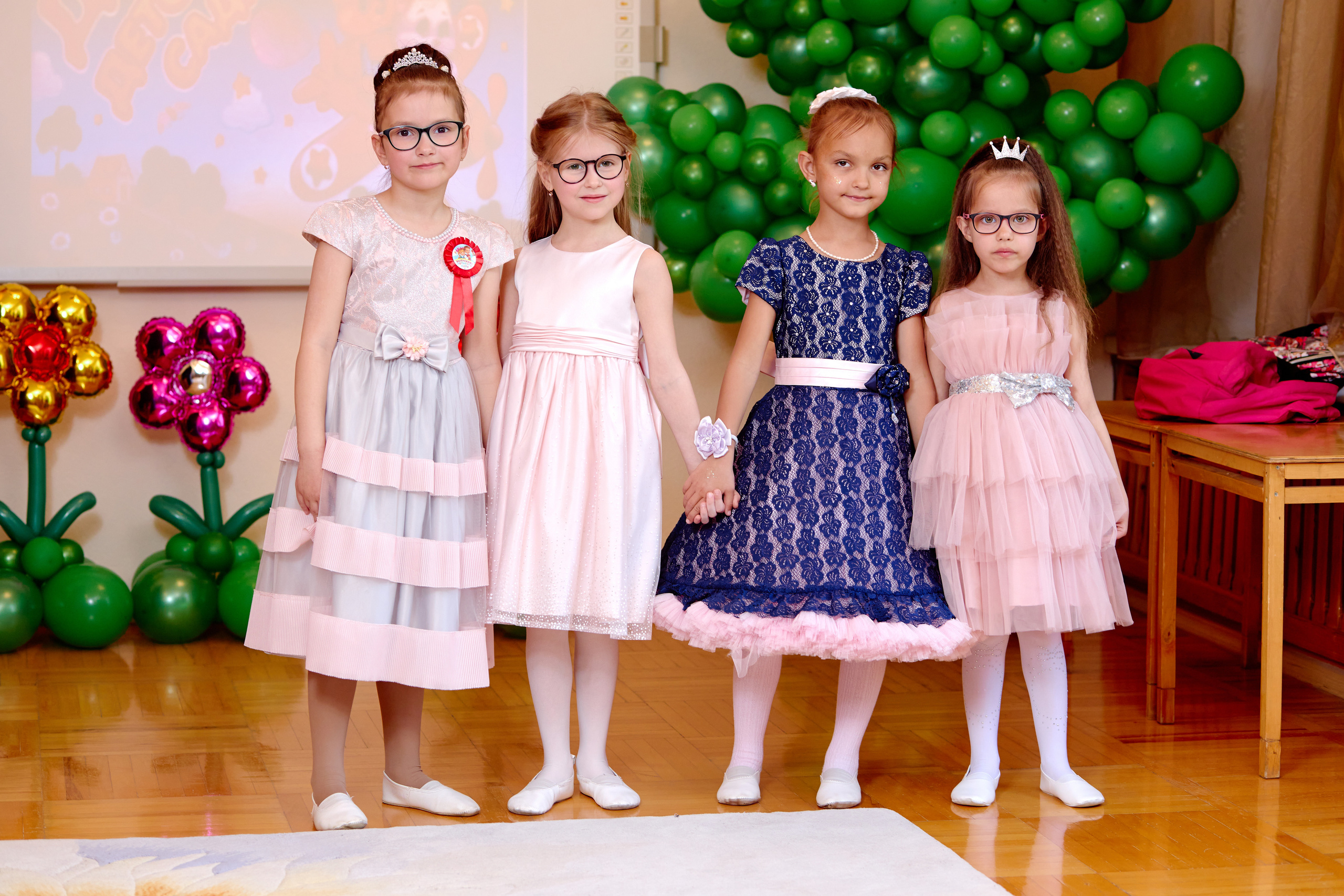 Фотограф выпускной в детском саду таганрог. Фотограф Выпускные альбомы Таганрог Сергей Коробченко