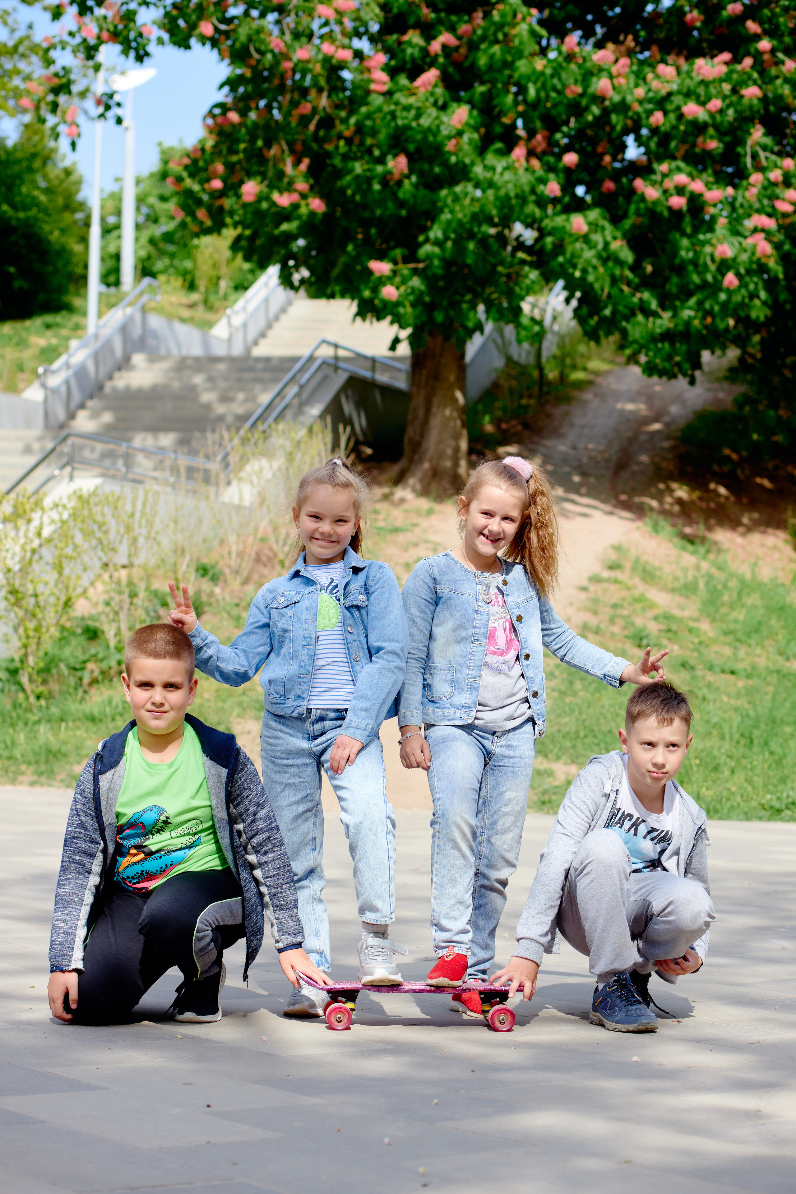 Сьемка на выпускнык альбомы на улице таганрог. Фотограф Выпускные альбомы Таганрог Сергей Коробченко