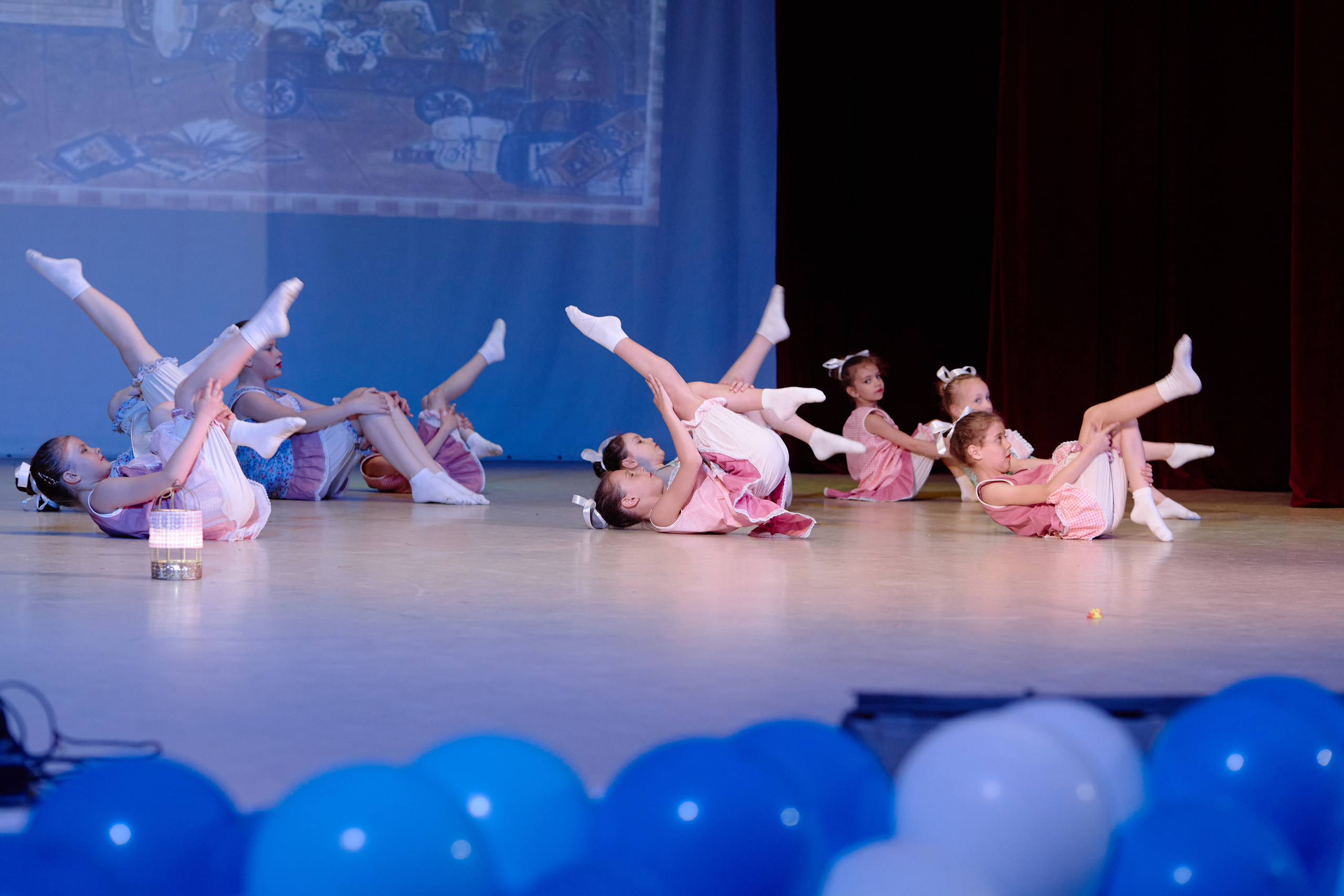 Аврора. Фотограф Выпускные альбомы Таганрог Сергей Коробченко