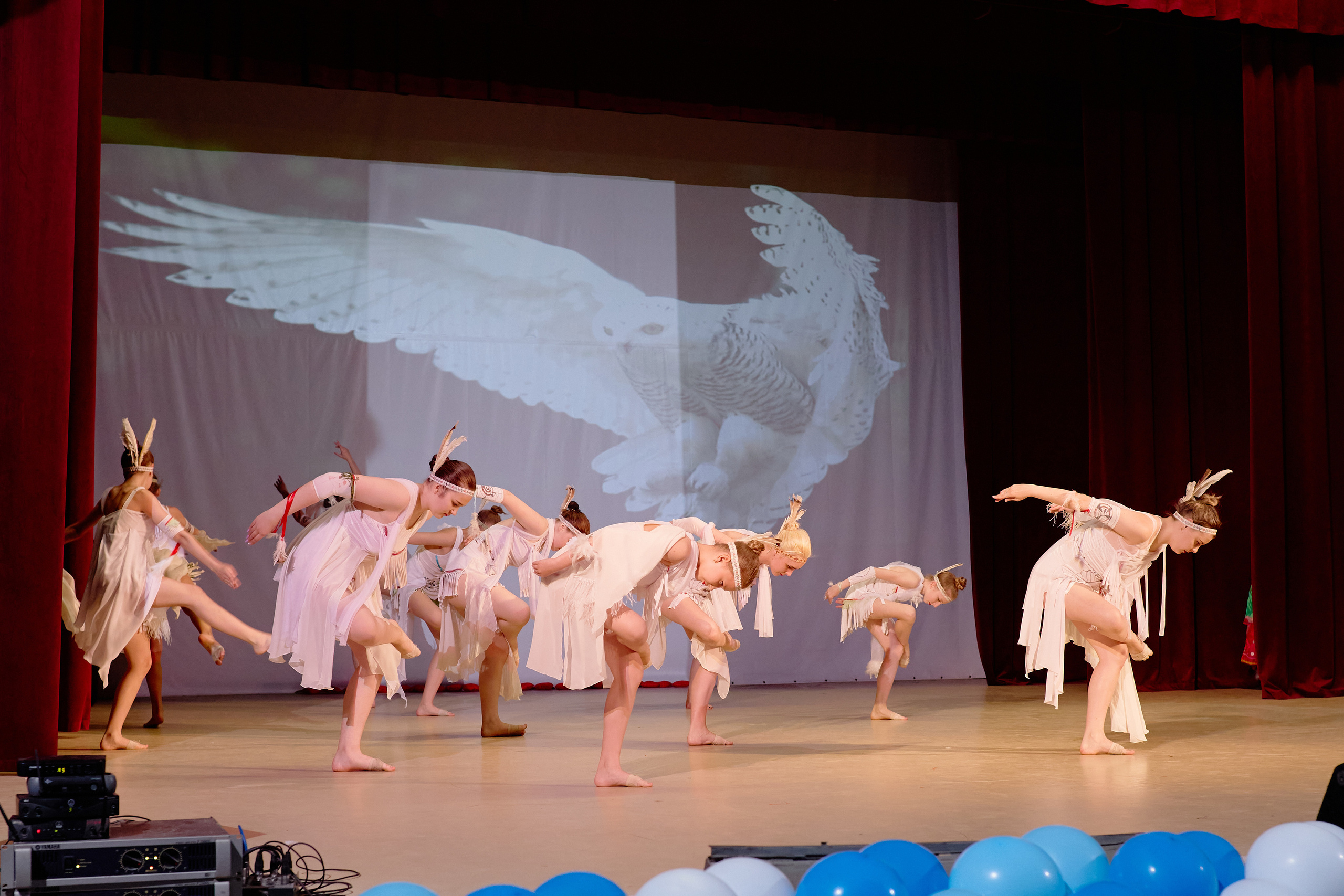 Аврора. Фотограф Выпускные альбомы Таганрог Сергей Коробченко