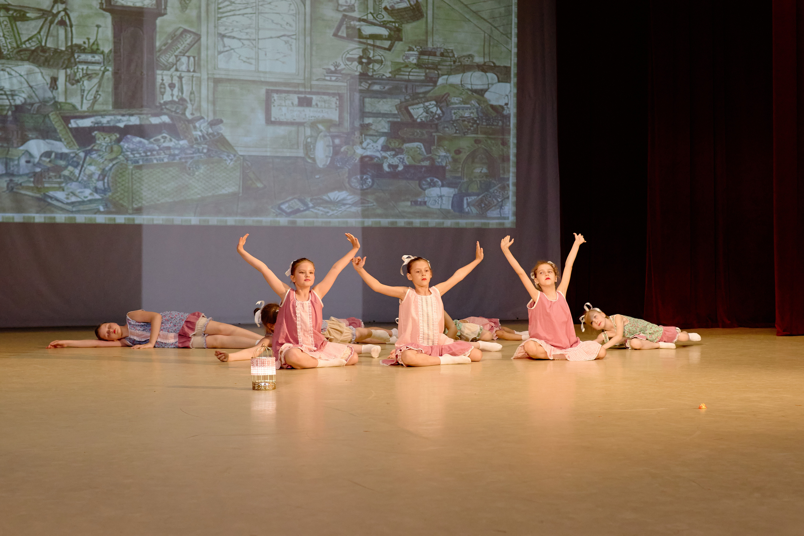 Аврора. Фотограф Выпускные альбомы Таганрог Сергей Коробченко