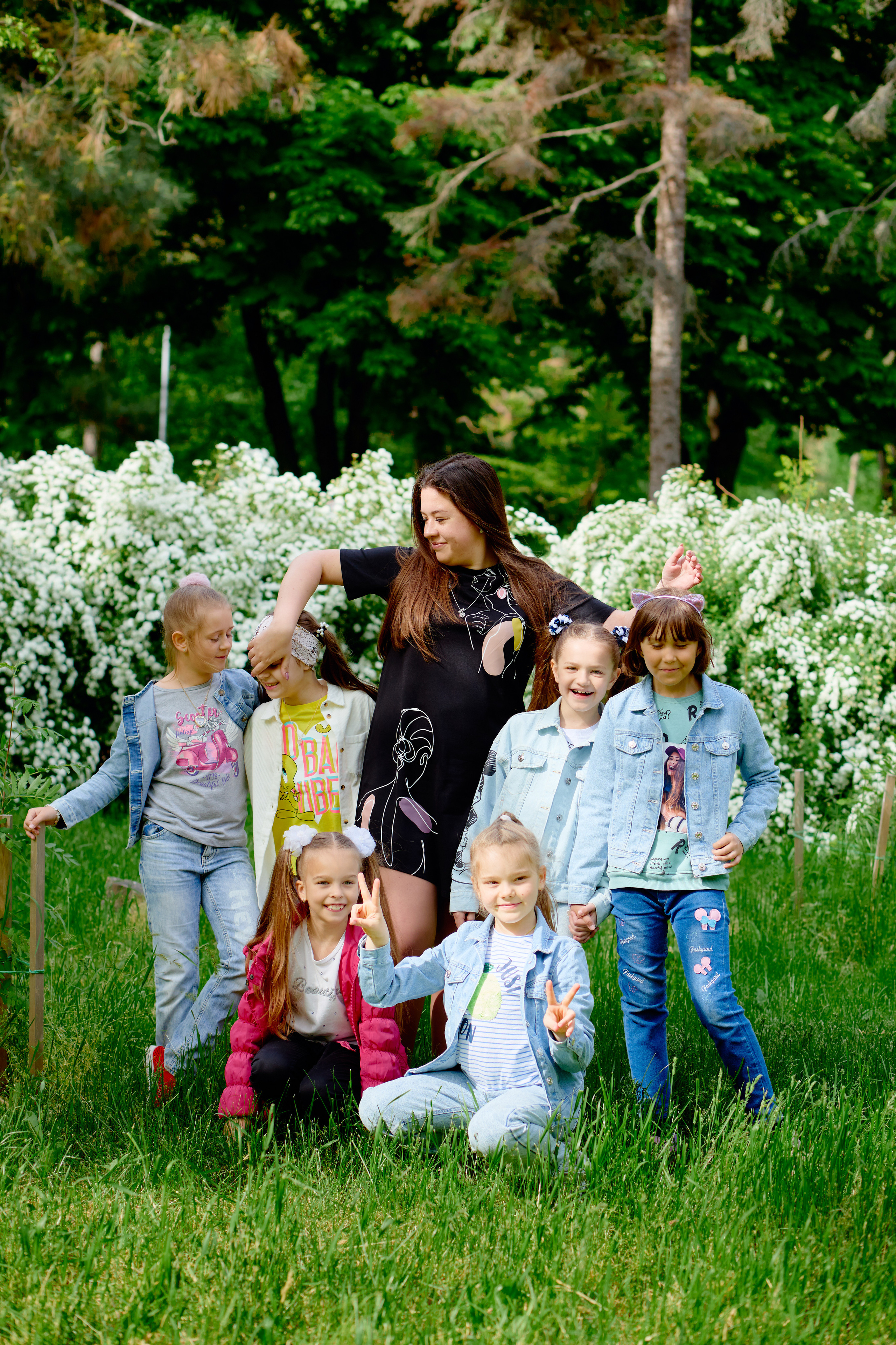 Сьемка на выпускнык альбомы на улице таганрог. Фотограф Выпускные альбомы Таганрог Сергей Коробченко