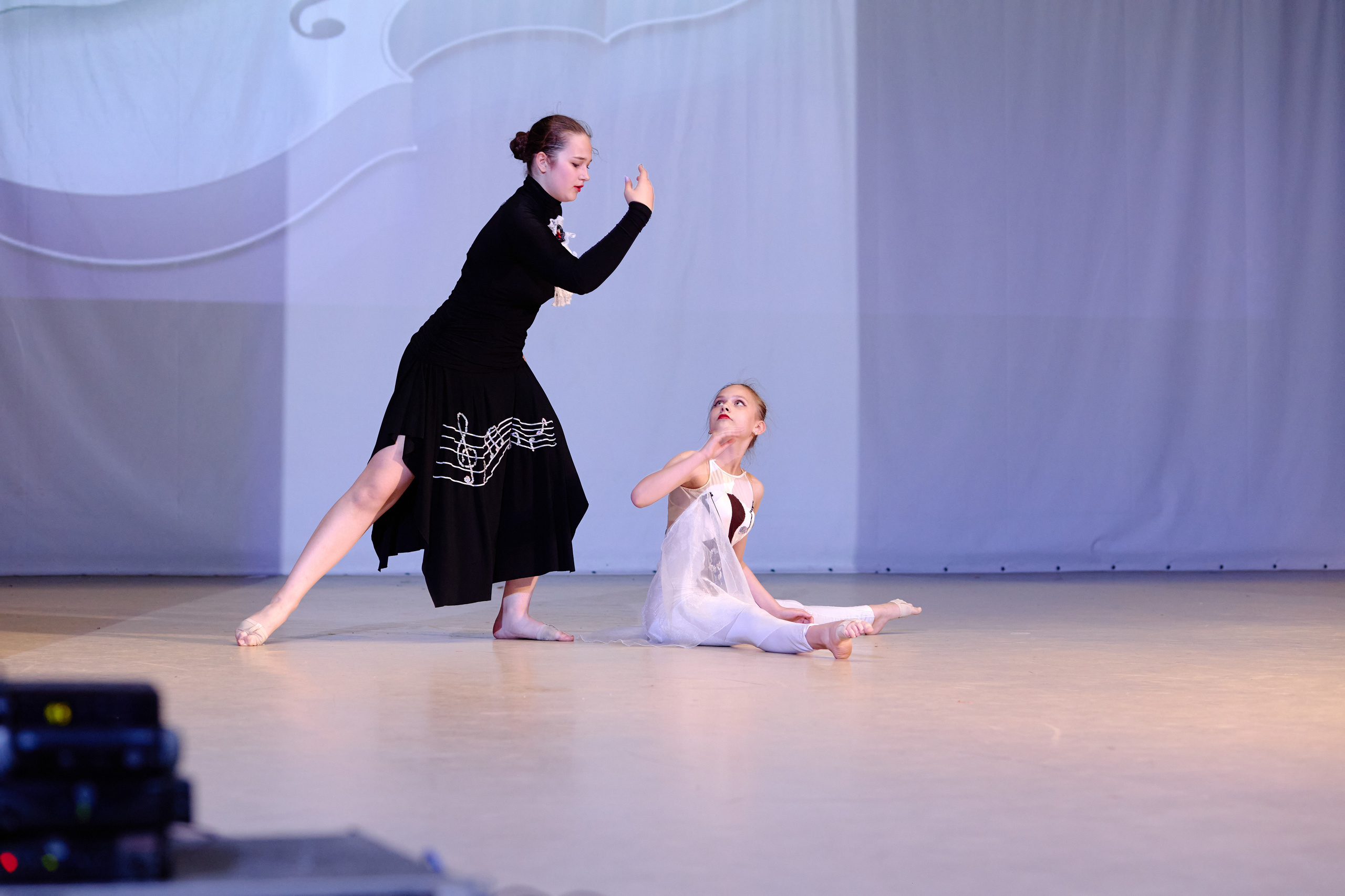 Аврора. Фотограф Выпускные альбомы Таганрог Сергей Коробченко