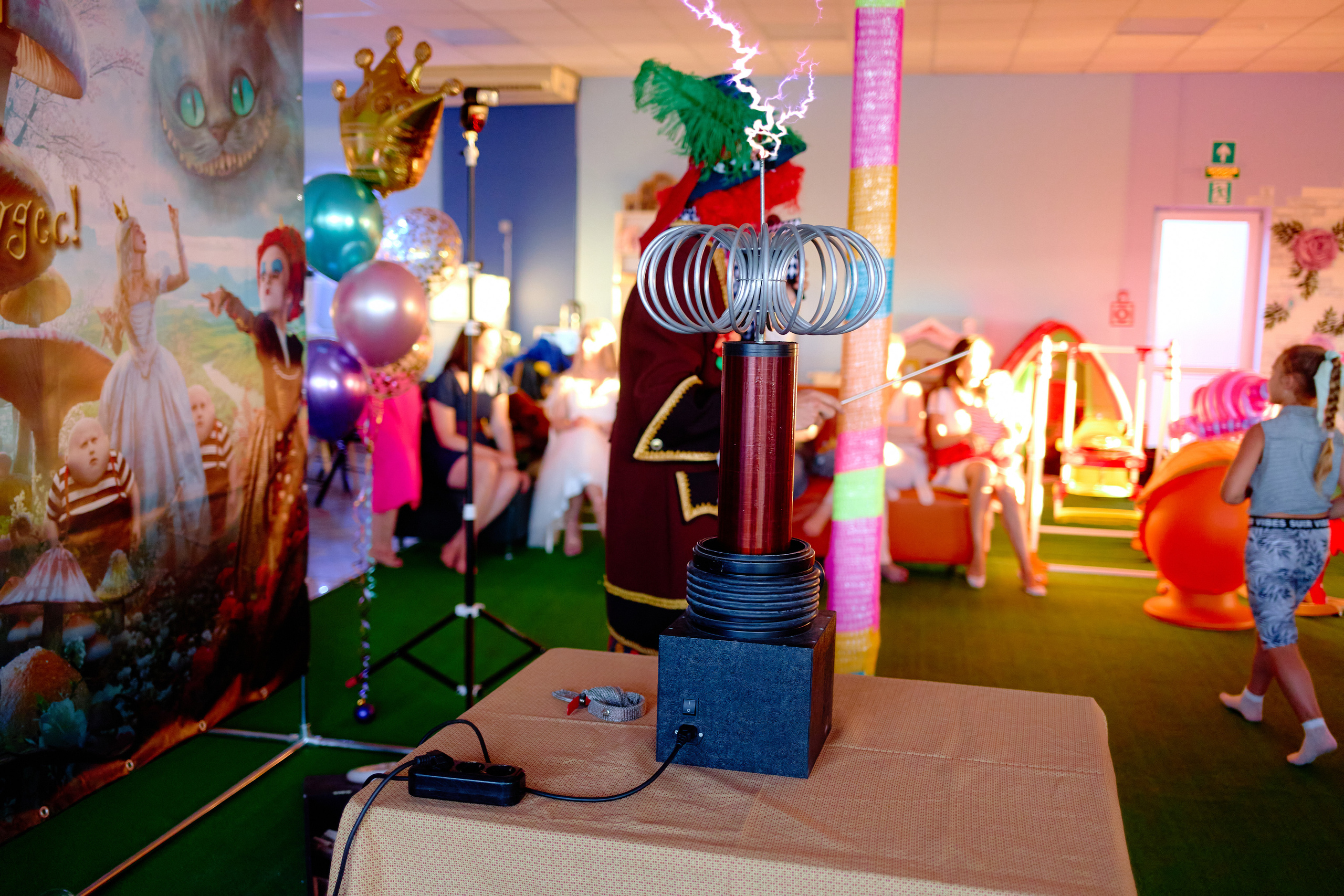 День рождения в детской комнате. Фотограф Выпускные альбомы Таганрог Сергей Коробченко