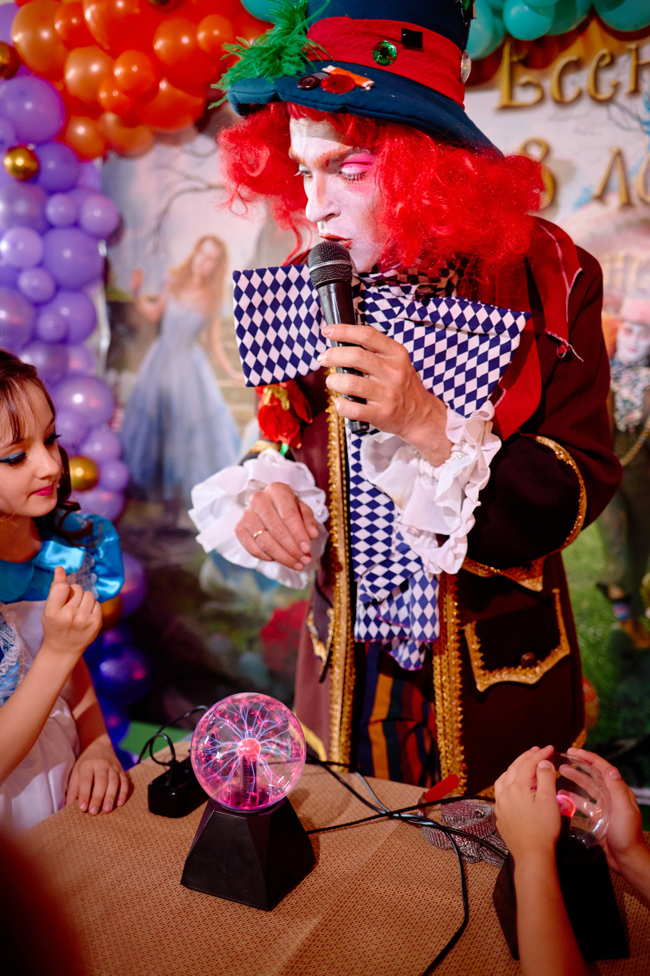 День рождения в детской комнате. Фотограф Выпускные альбомы Таганрог Сергей Коробченко