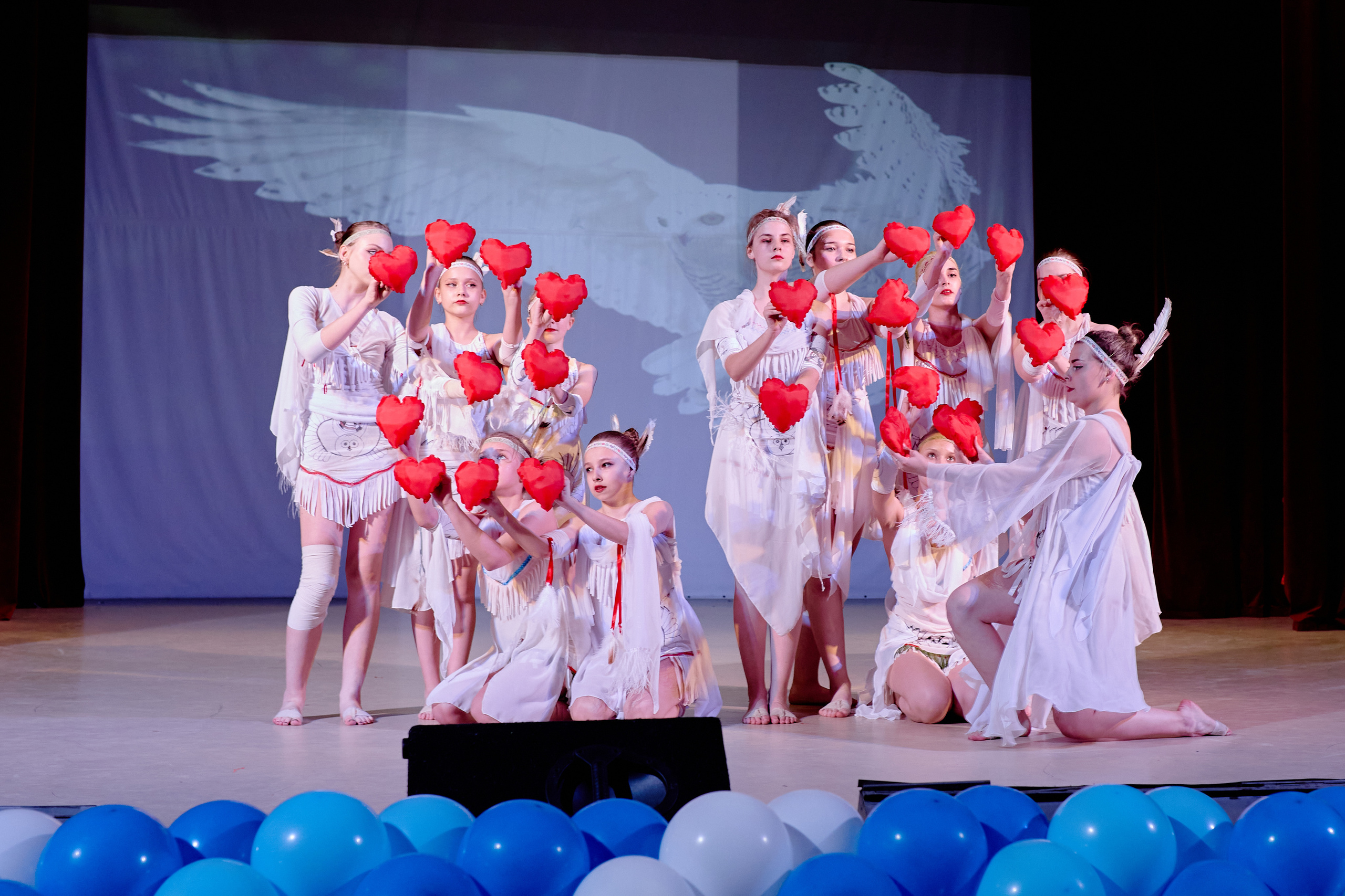 Аврора. Фотограф Выпускные альбомы Таганрог Сергей Коробченко