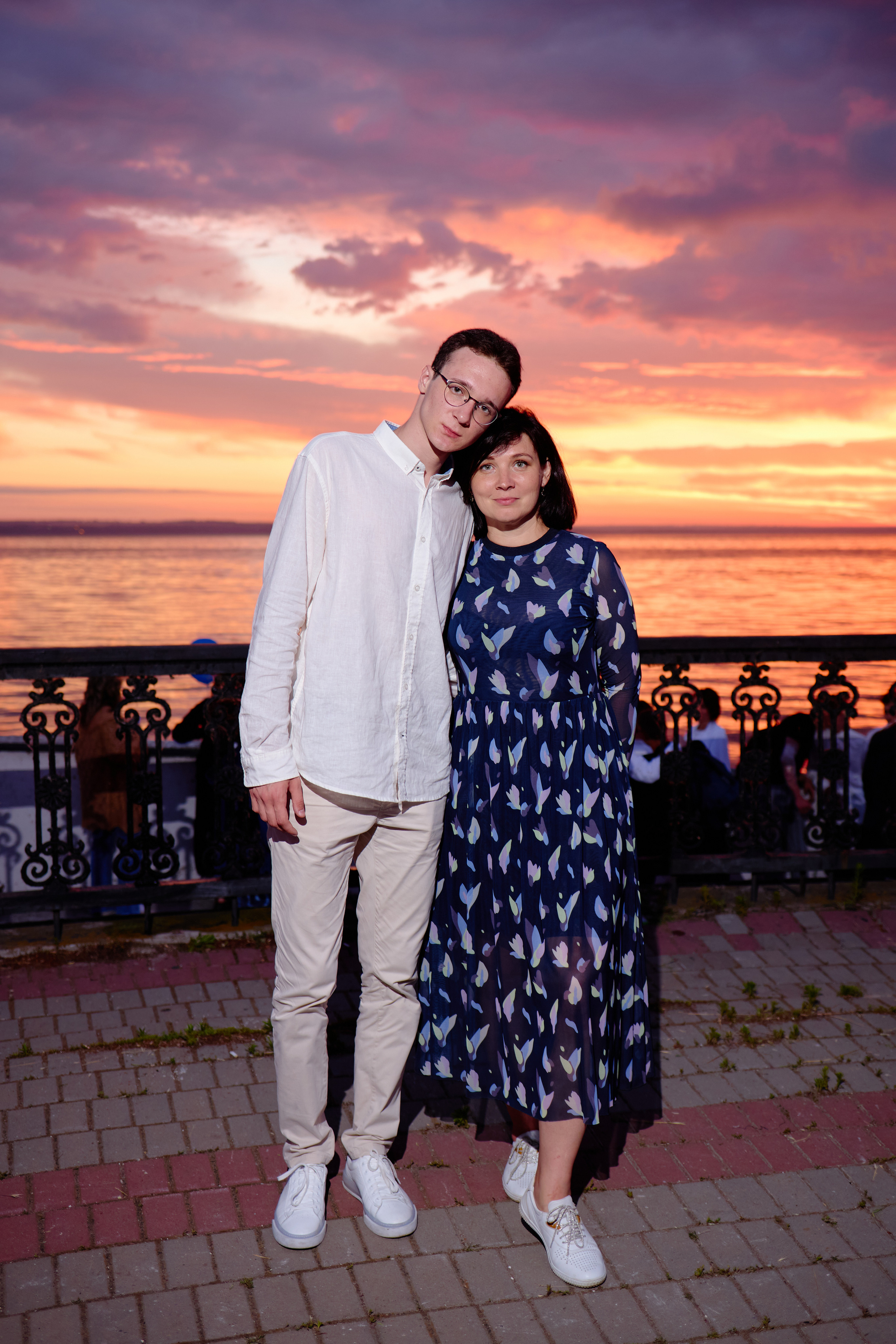 Фотограф на выпускной. Фотограф Выпускные альбомы Таганрог Сергей Коробченко