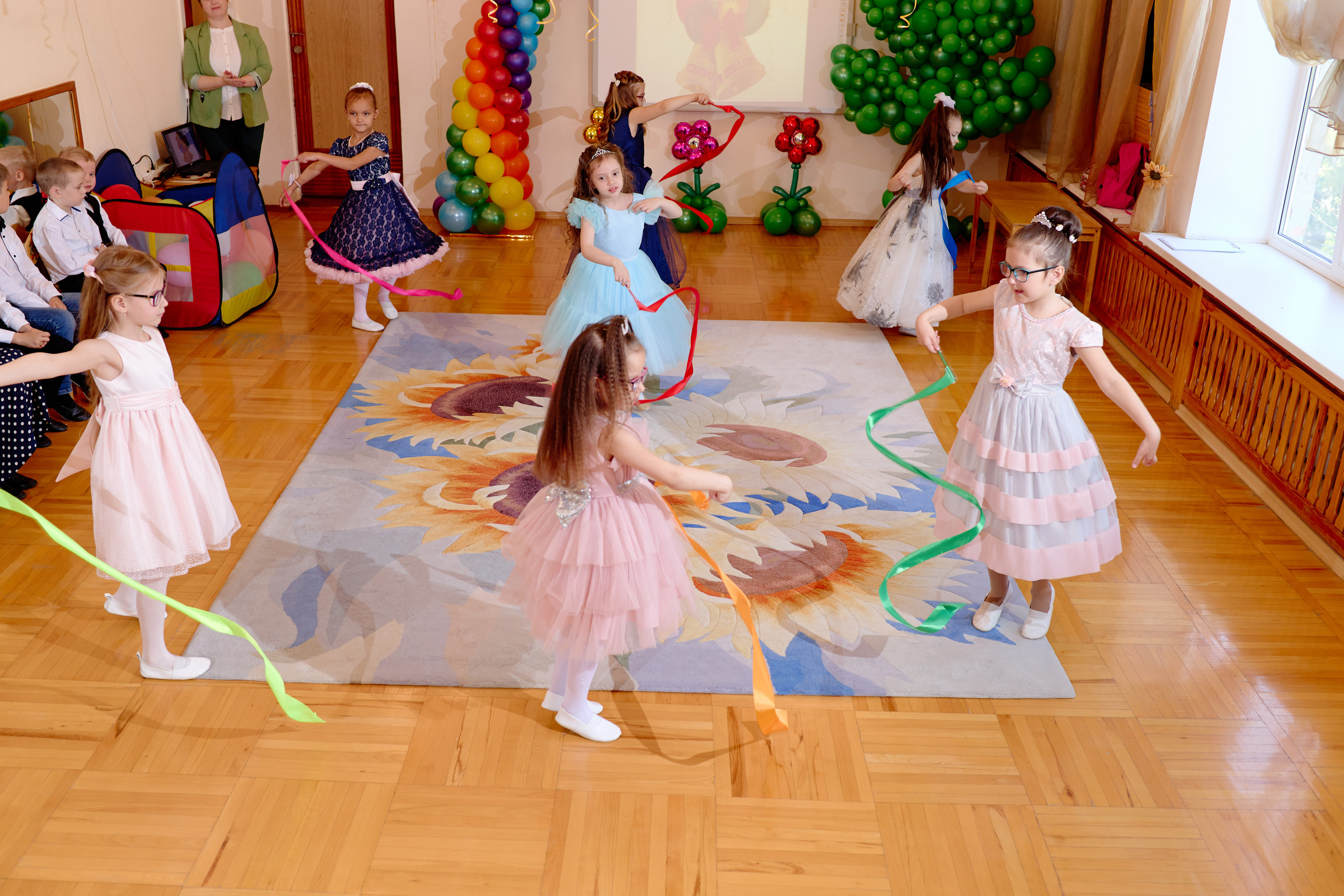 Фотограф выпускной в детском саду таганрог. Фотограф Выпускные альбомы Таганрог Сергей Коробченко