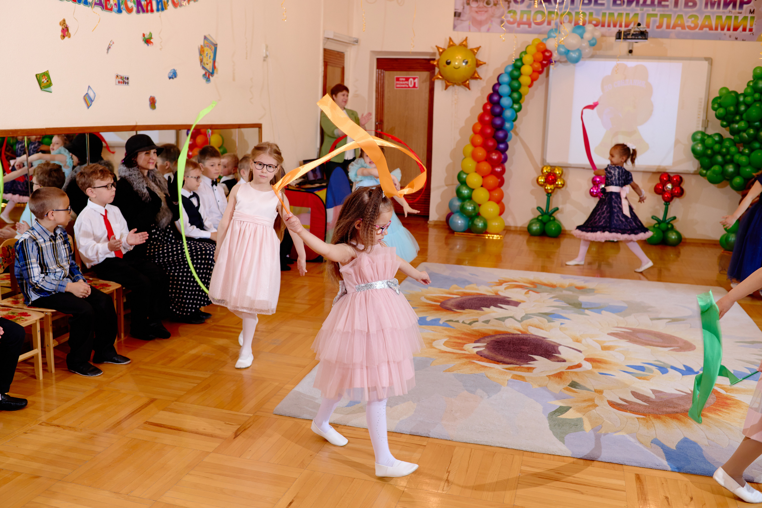 Фотограф выпускной в детском саду таганрог. Фотограф Выпускные альбомы Таганрог Сергей Коробченко