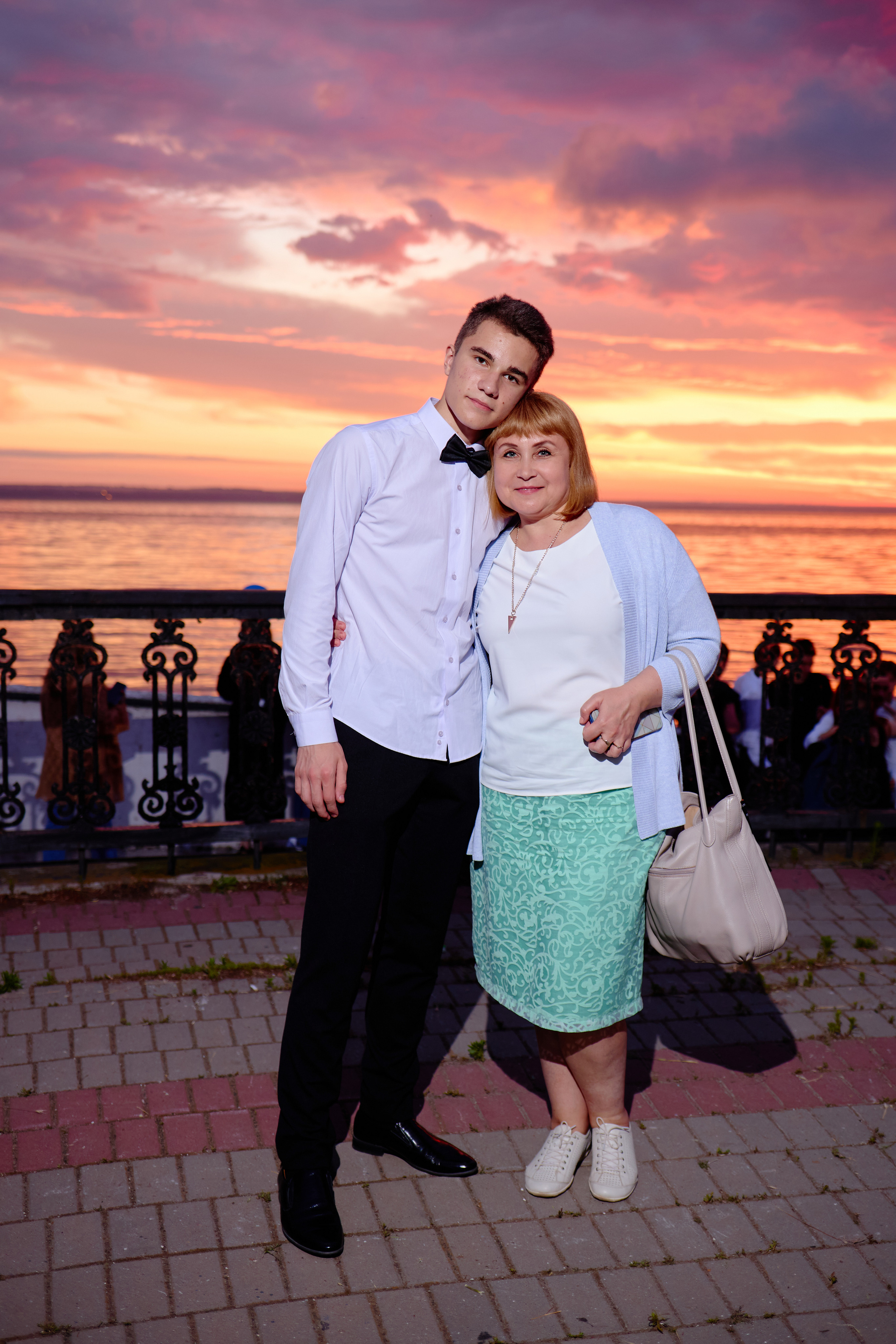 Фотограф на выпускной. Фотограф Выпускные альбомы Таганрог Сергей Коробченко