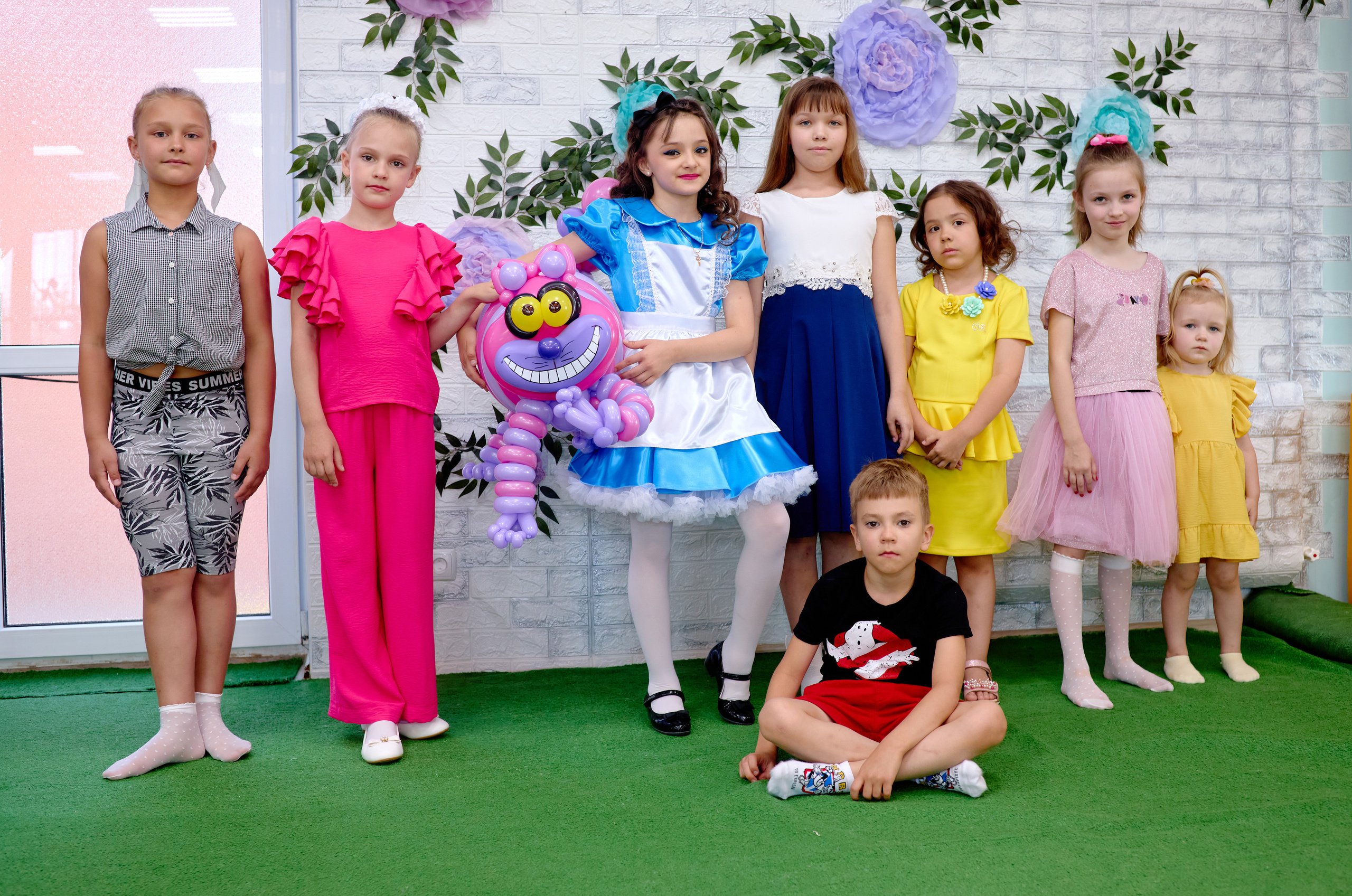 День рождения в детской комнате. Фотограф Выпускные альбомы Таганрог Сергей Коробченко