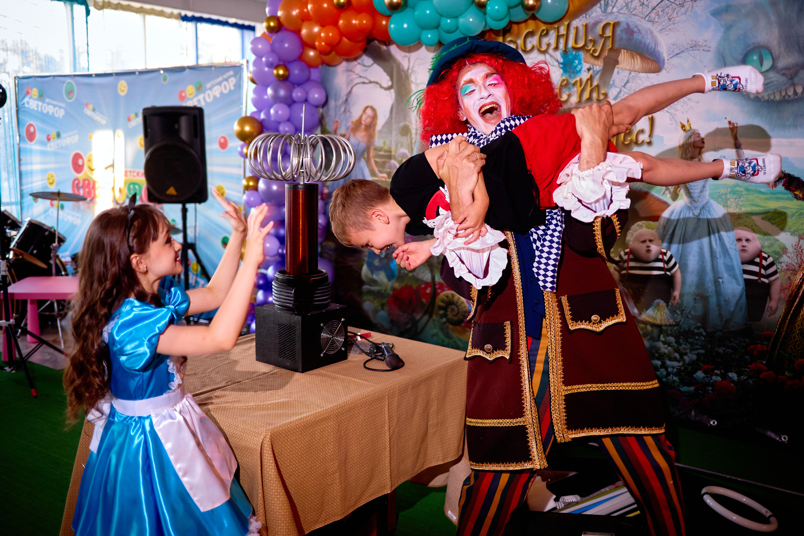 Светофор день рождения. Фотограф Выпускные альбомы Таганрог Сергей Коробченко