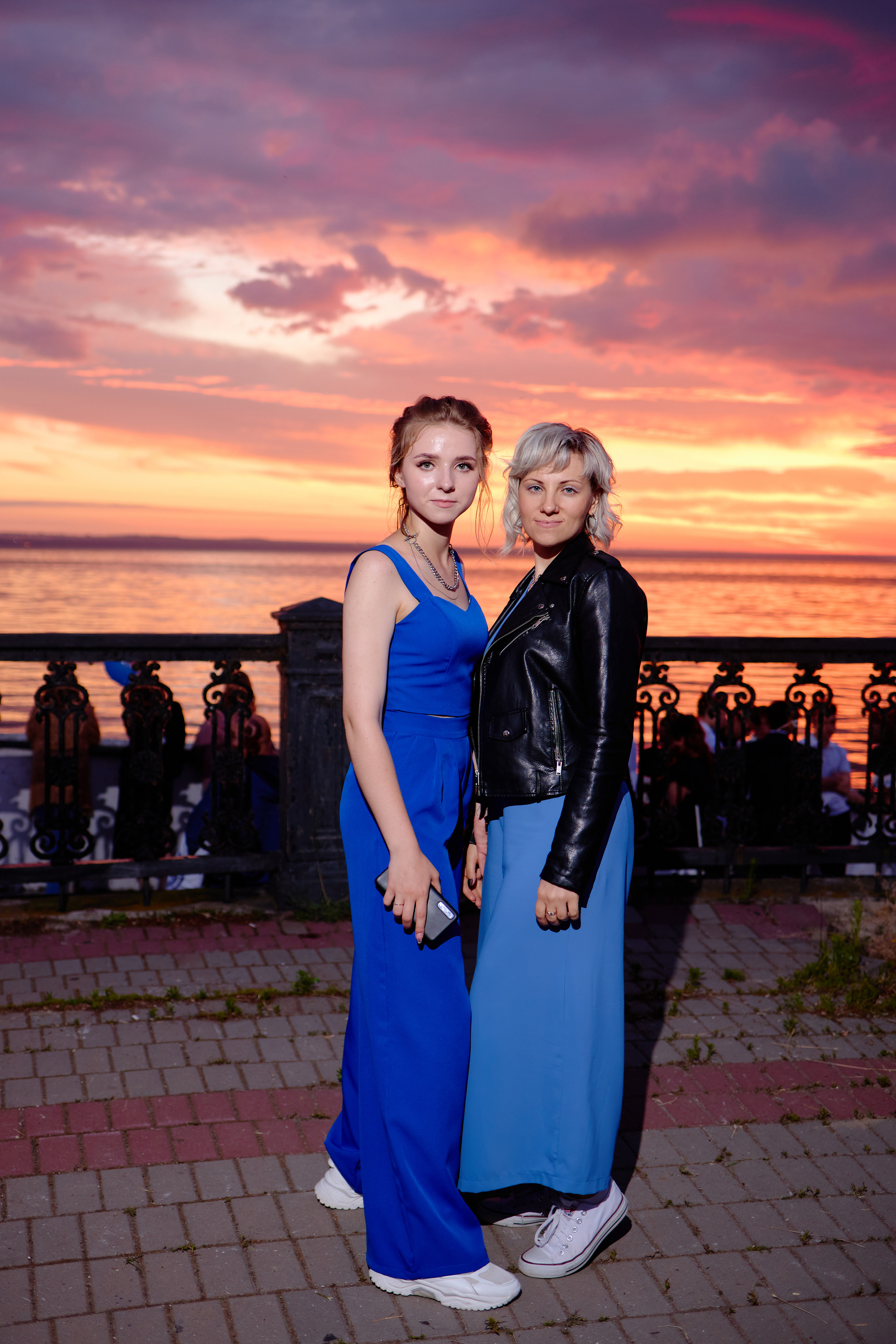 Фотограф на выпускной. Фотограф Выпускные альбомы Таганрог Сергей Коробченко