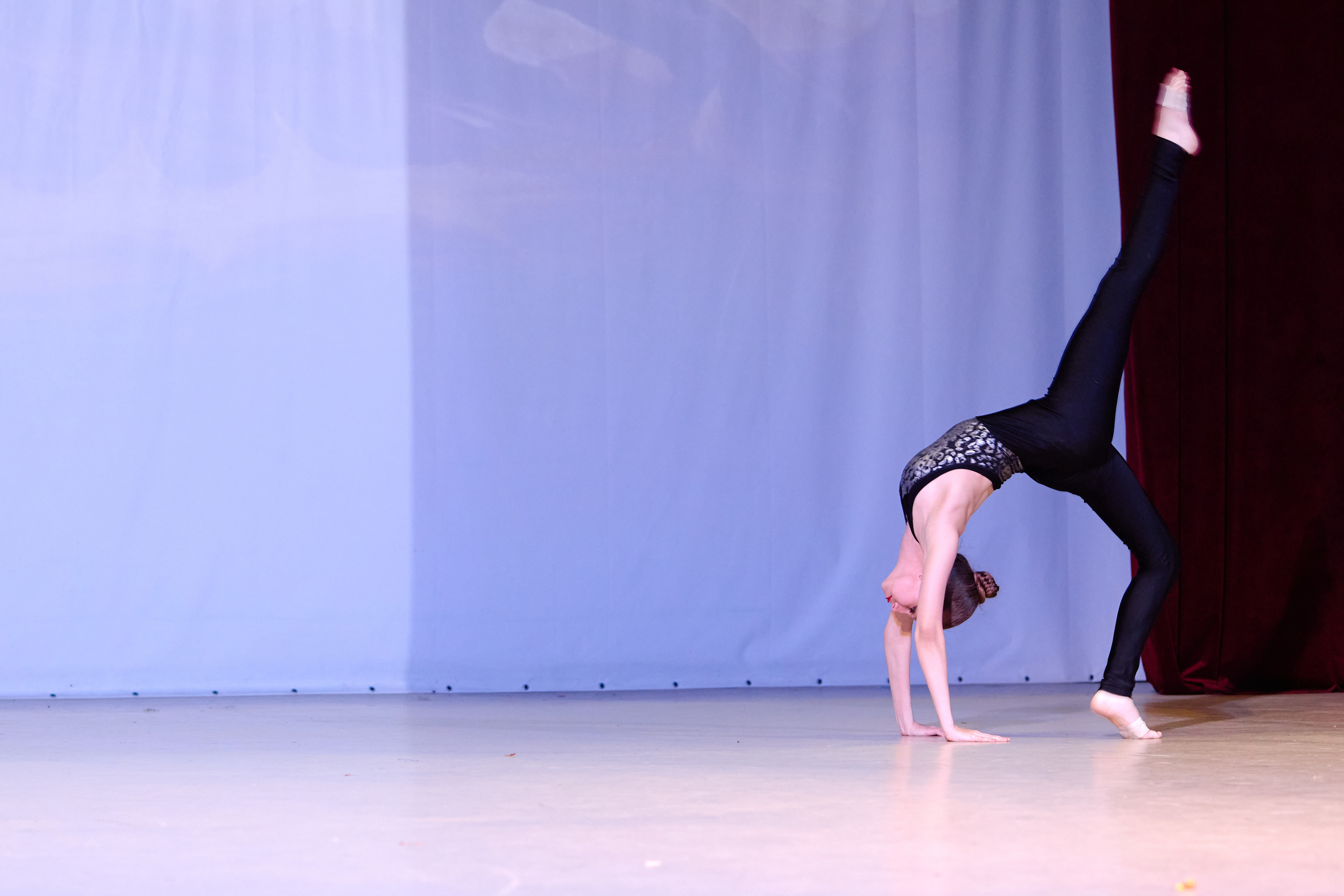 Аврора. Фотограф Выпускные альбомы Таганрог Сергей Коробченко