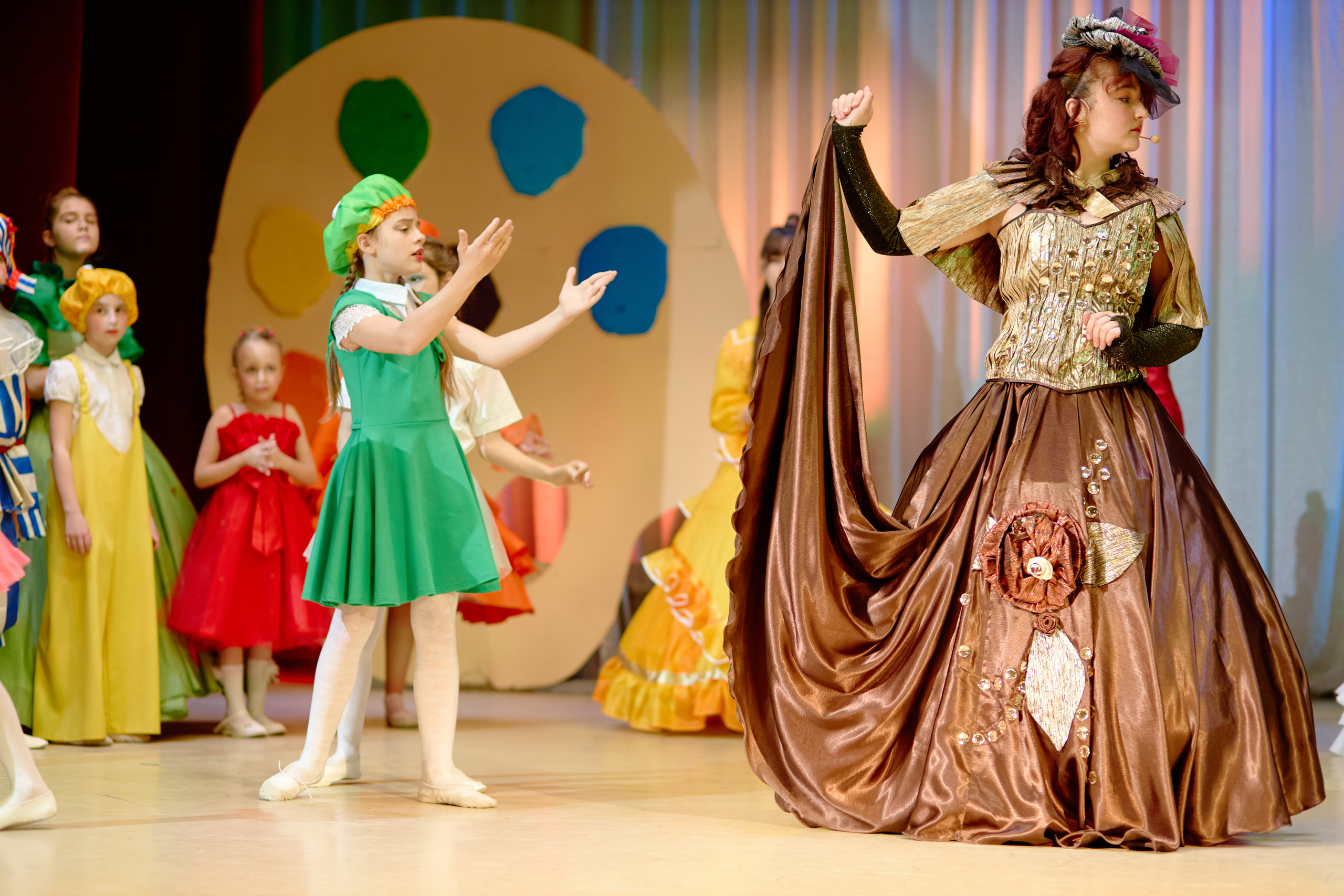 Краски. Фотограф Выпускные альбомы Таганрог Сергей Коробченко