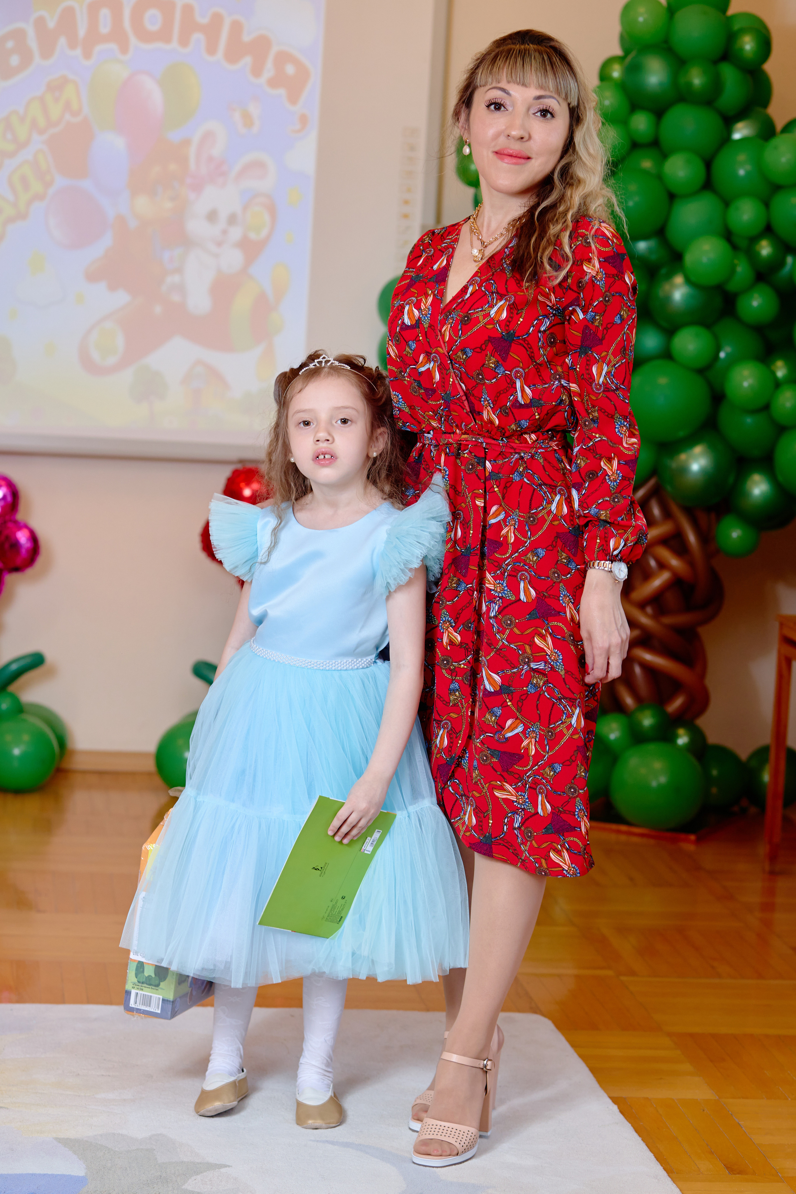 Фотограф выпускной в детском саду таганрог. Фотограф Выпускные альбомы Таганрог Сергей Коробченко