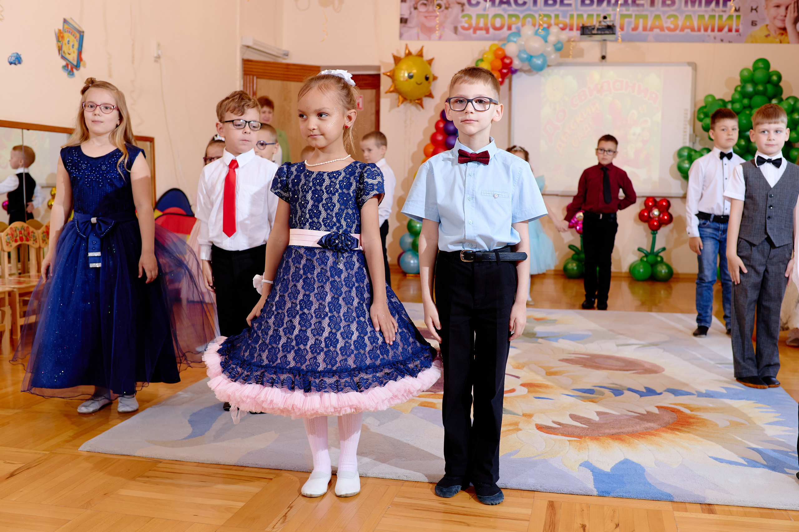 Фотограф выпускной в детском саду таганрог. Фотограф Выпускные альбомы Таганрог Сергей Коробченко