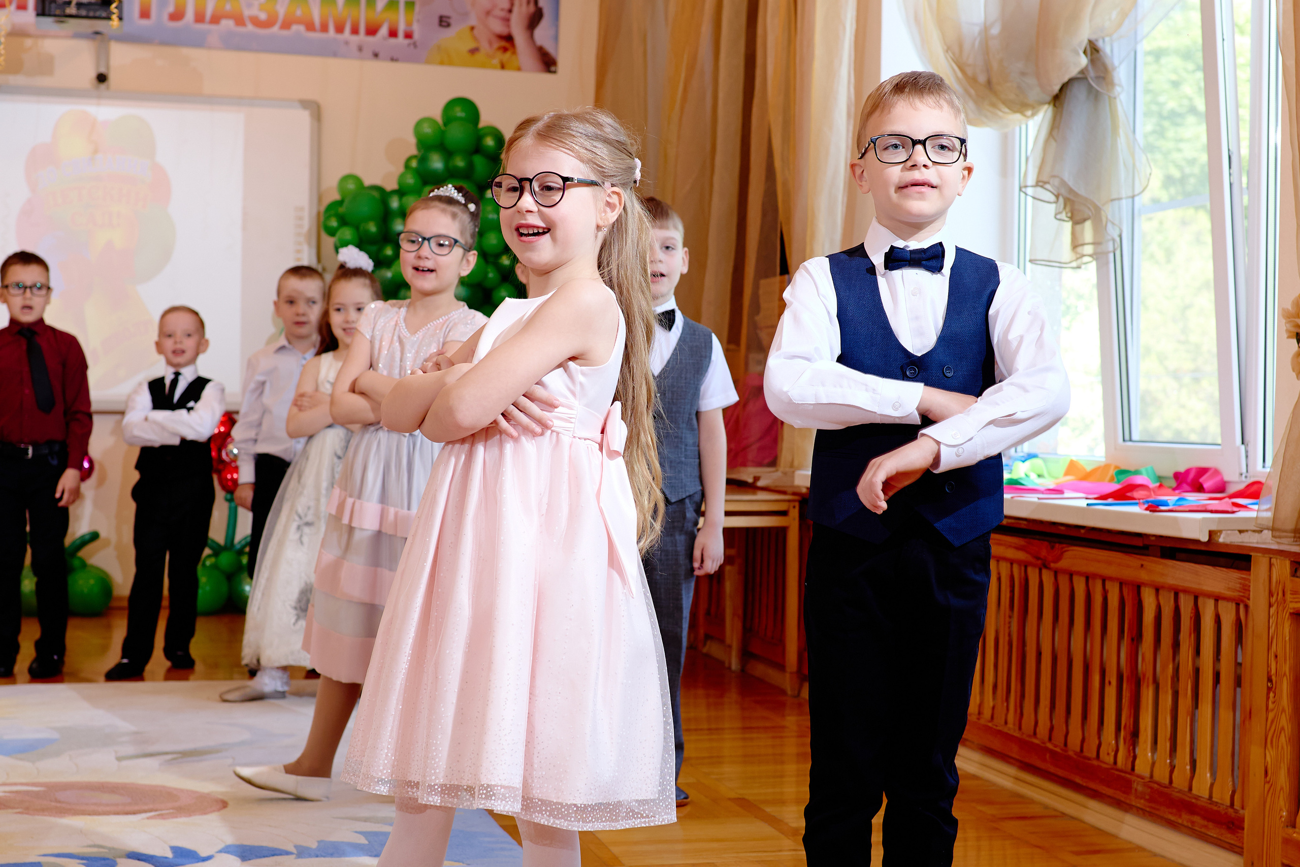 Фотограф выпускной в детском саду таганрог. Фотограф Выпускные альбомы Таганрог Сергей Коробченко