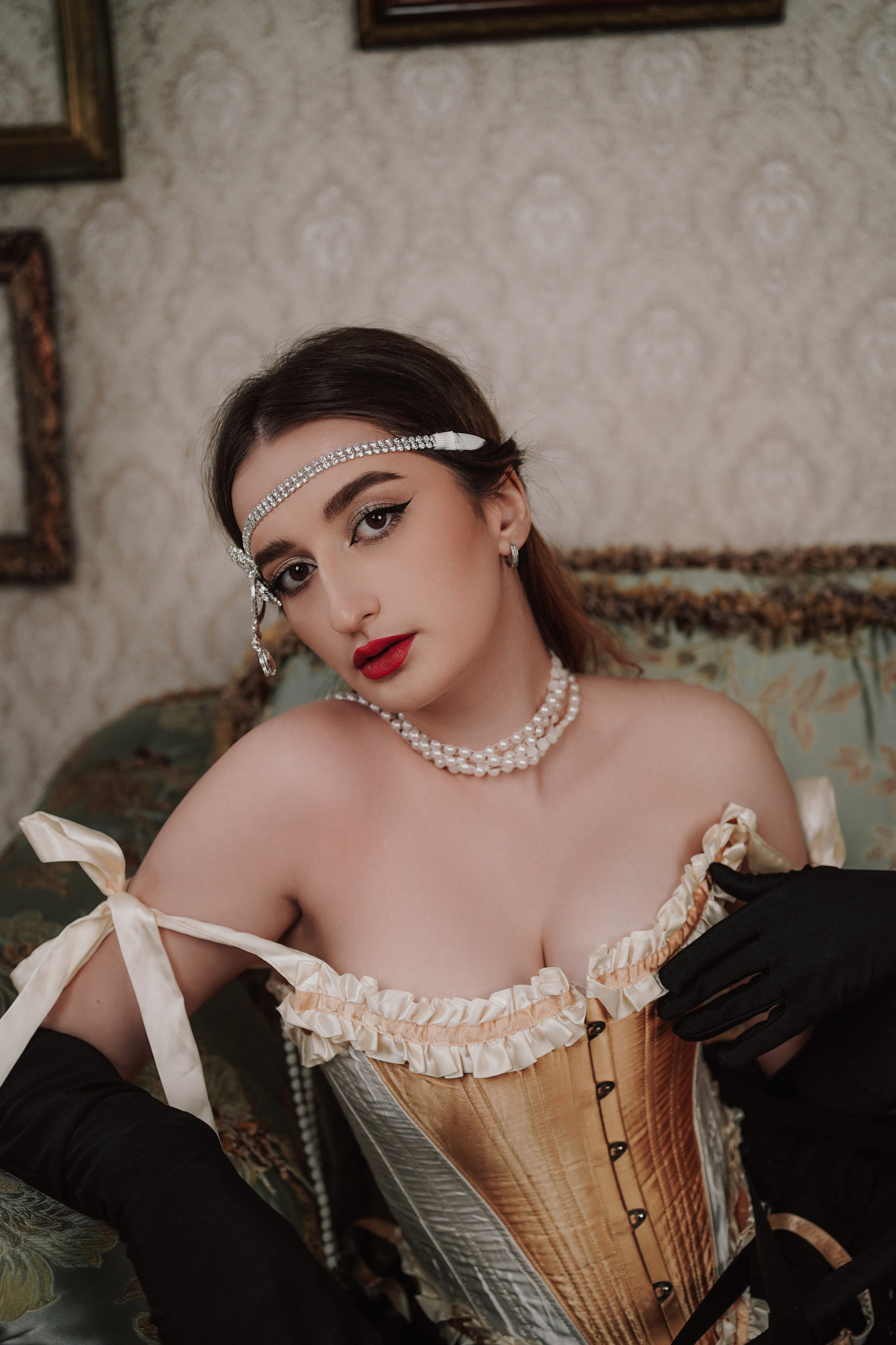 Фотостудия Белая комната. Женский фотограф в Ростове-на-Дону.Фотосессия Гэтсби. Свадебный фотограф в Ростове-на-Дону. Таинство Крещения и Венчания, семейные фотосессии. Алёна Чёботова