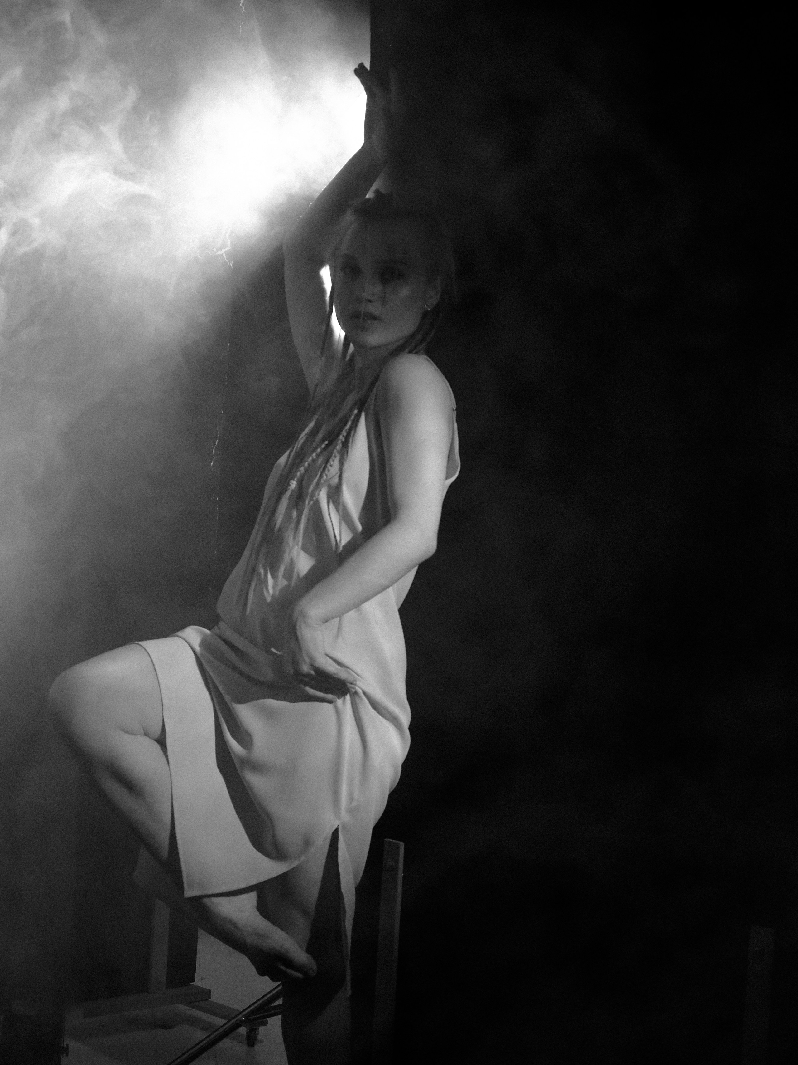 Студийный свет — дым. Фотограф Рязань. Семейный Свадебный фотограф