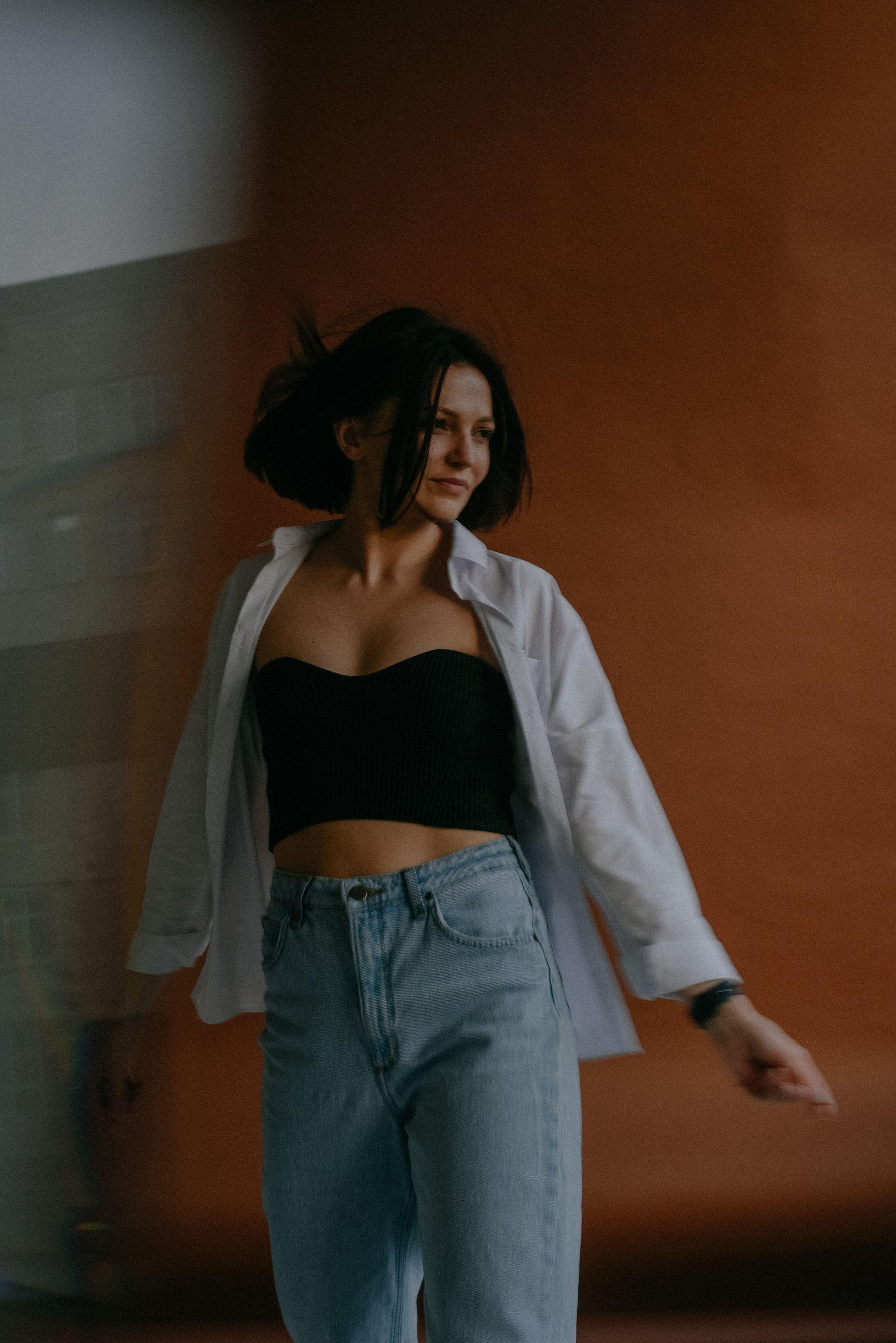 девушка в студи женская фотосессия в студии женская съемка