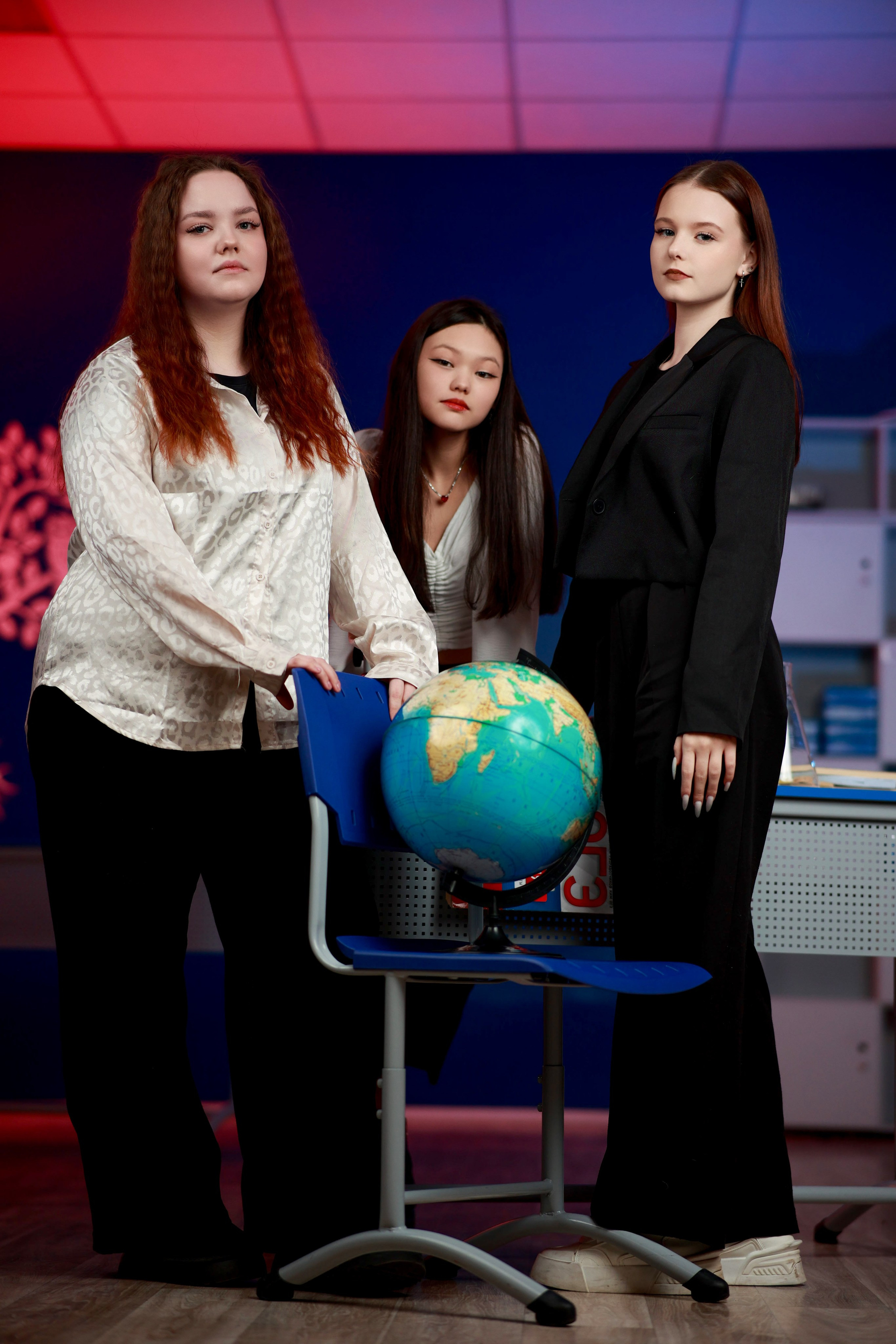 9 классы 2025 год. Артём Печерин фотограф в Оленегорске