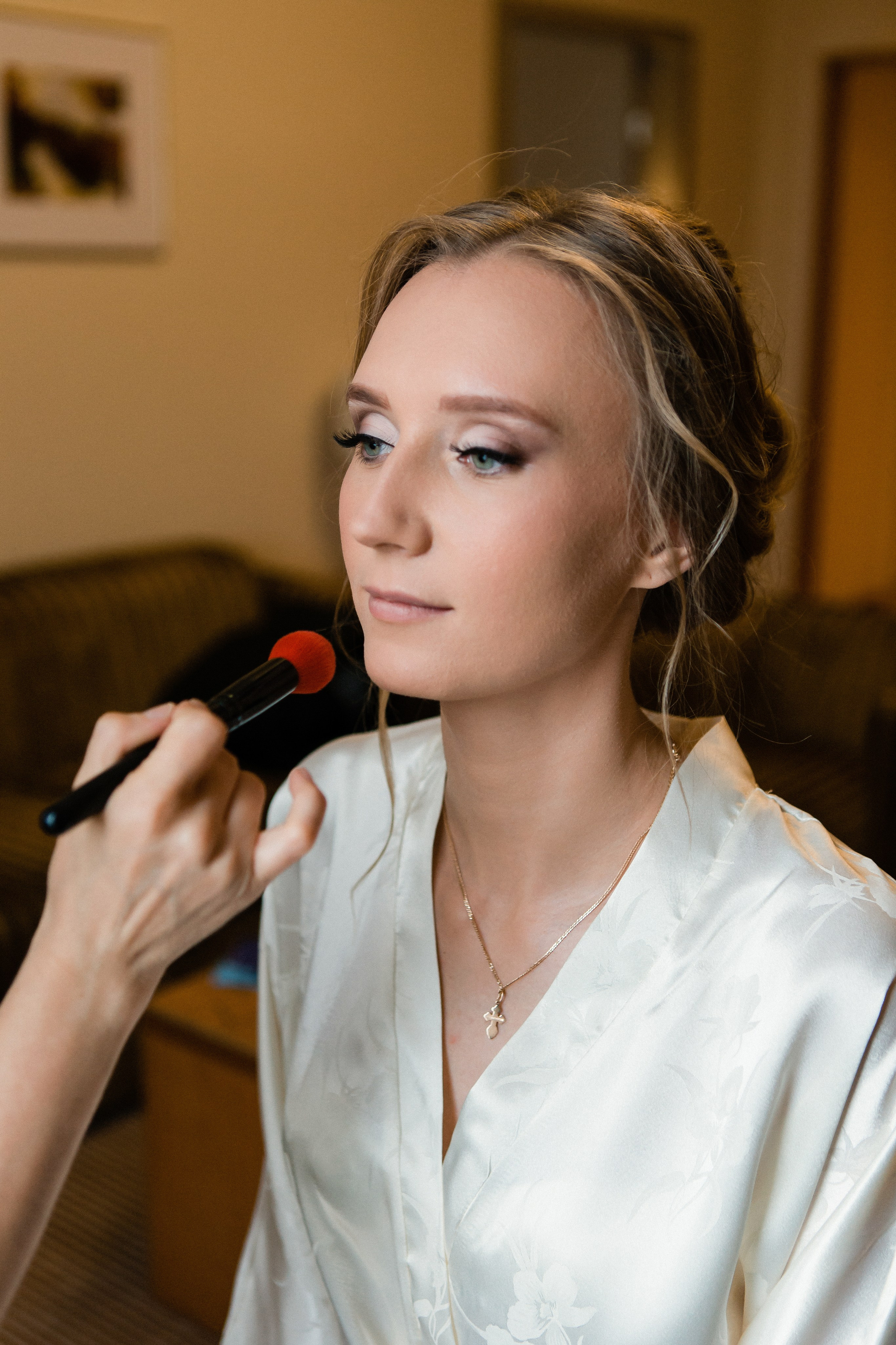 Свадебная фотосессия Сергея и Елены. Наш свадебный день. Видеосъемка и фотосъемка свадеб. Фотограф и оператор на свадьбу. Видеосъемка подкастов, собственная видео-фотостудии. Предметная фотосъемка