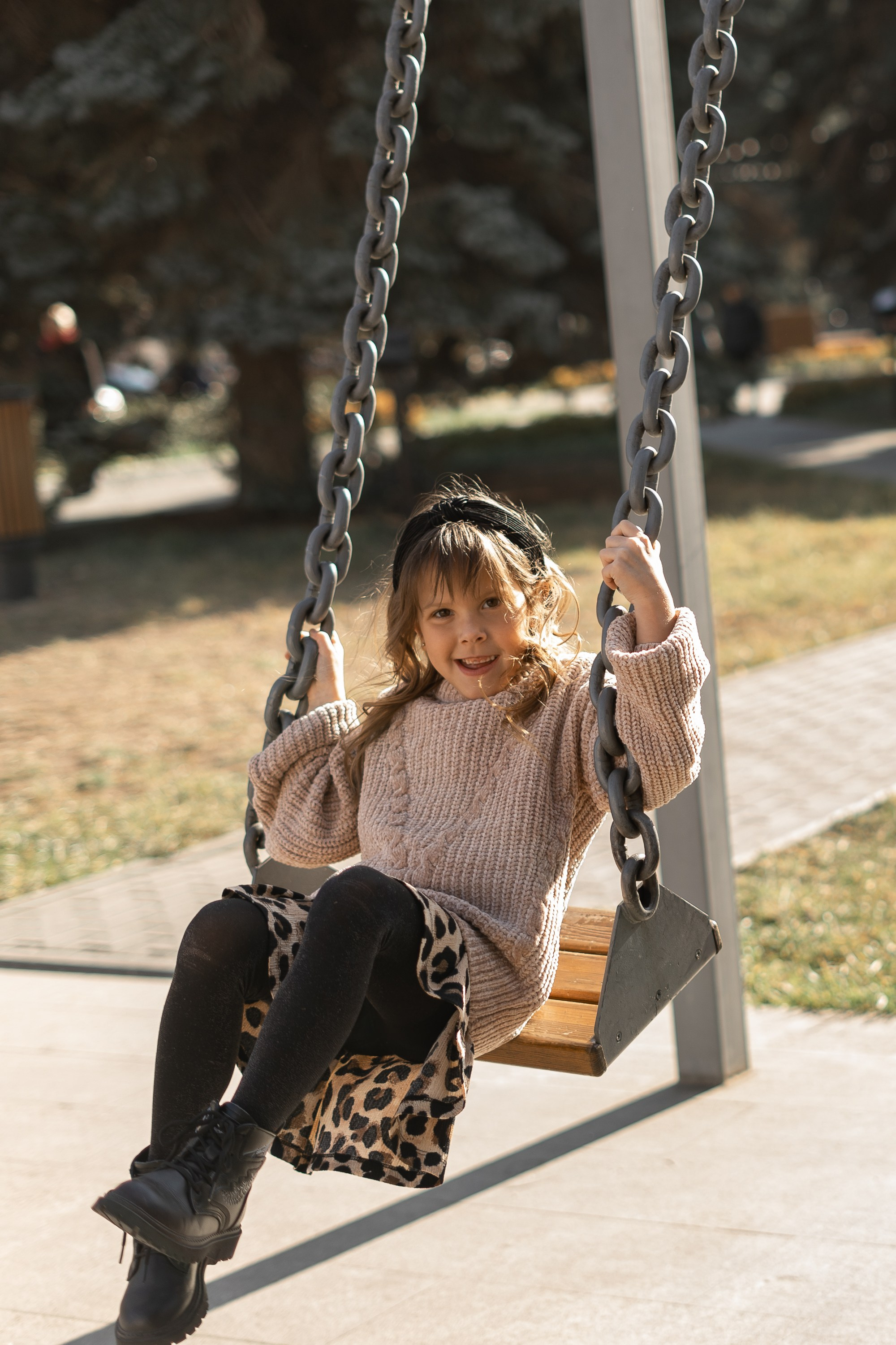 Ксения и Милана. Осенний город. Эстетичная фото- и видеосъёмка Ирина Арсентьева. Челябинск и весь мир