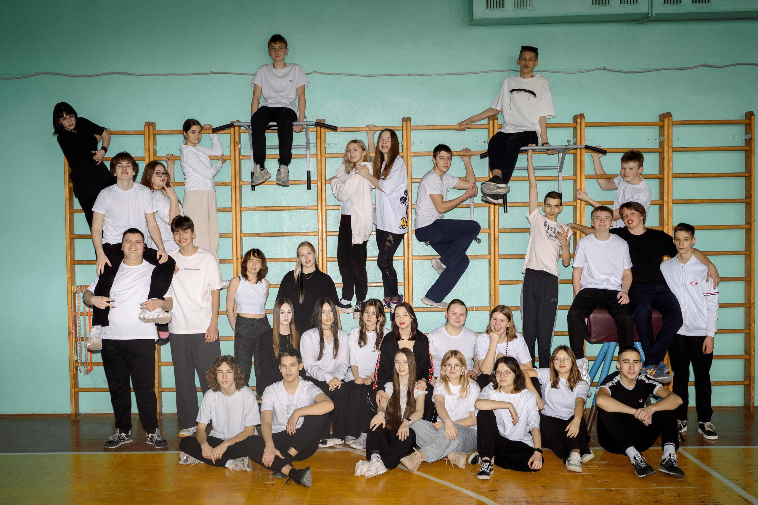 ВЫПУСКНИКИ 9 КЛАСС. МАРГАРИТА КУДРЯШОВА СВАДЕБНЫЙ И СЕМЕЙНЫЙ ФОТОГРАФ ТВЕРЬ МОСКВА