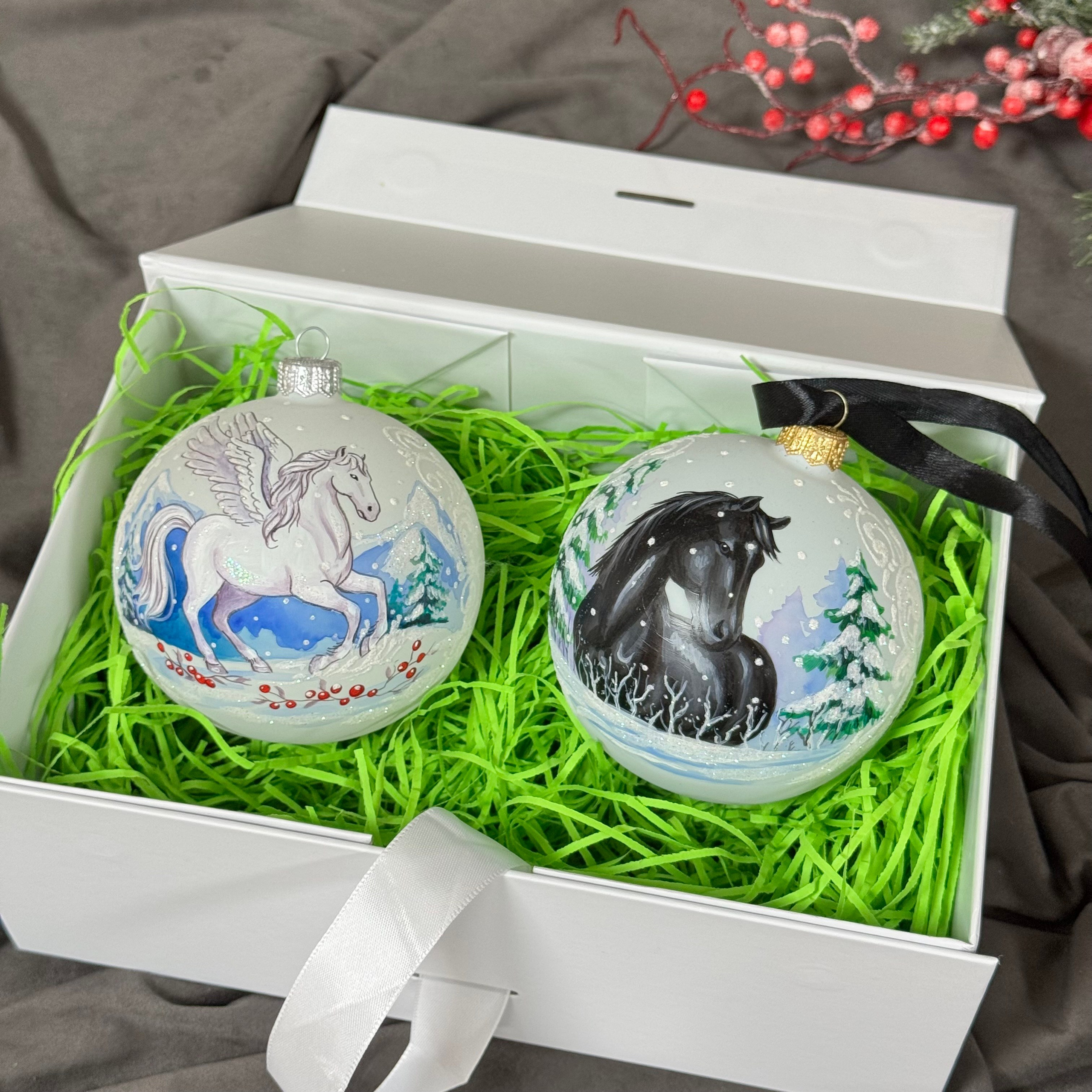 Аромасвечи и наборы. Художественная ручная роспись елочных шаров, корпоративные подарки и восковые аромасвечи