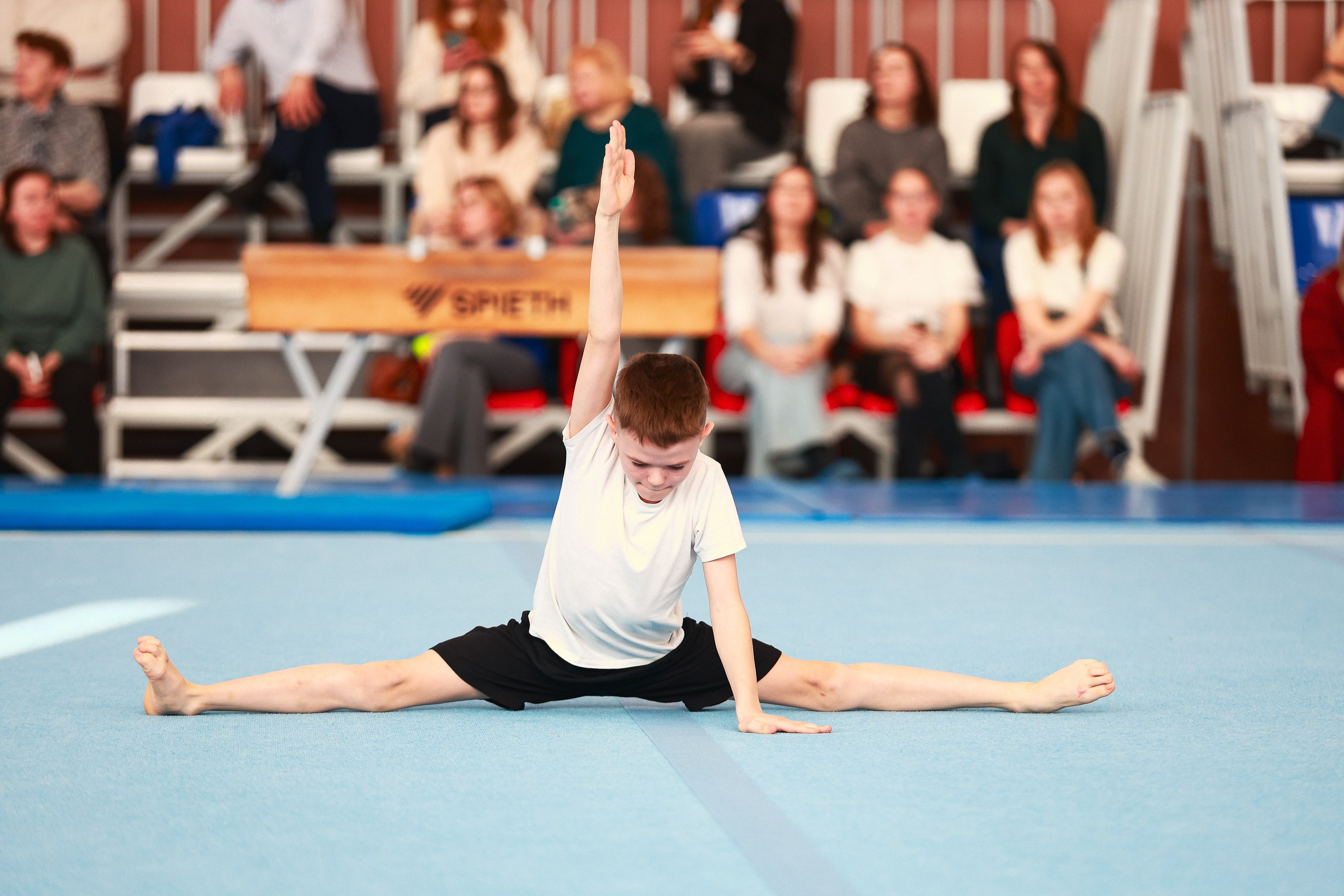 Первенство Тюмени по спортивной гимнастике. MIG — студия спортивной фотографии Михаила Голянского