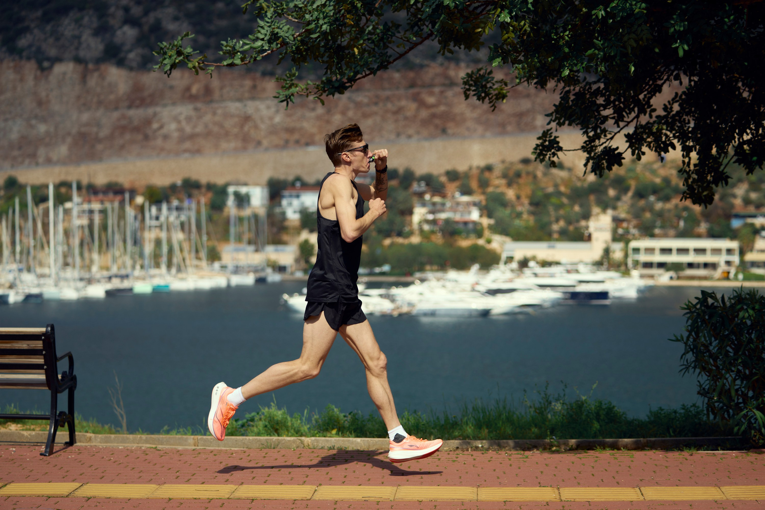 Running by Stepan Kiselev for Sportmaster. Creative Photographer Denis Klero