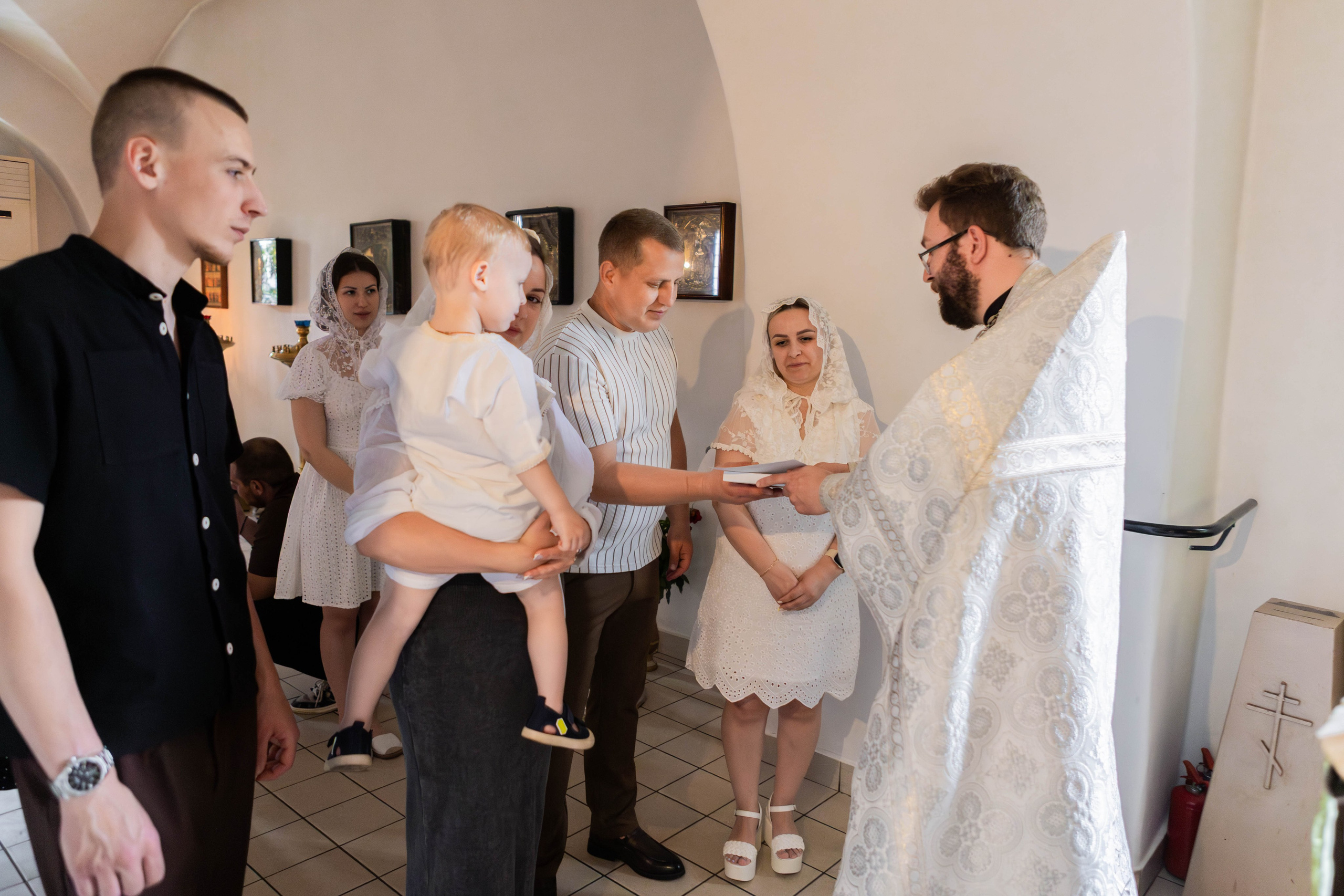 Крещение Владислава. Храм Воскресения Христова (Памирская). Свадебный семейный и детский фотограф в Краснодаре Карина Федоровская