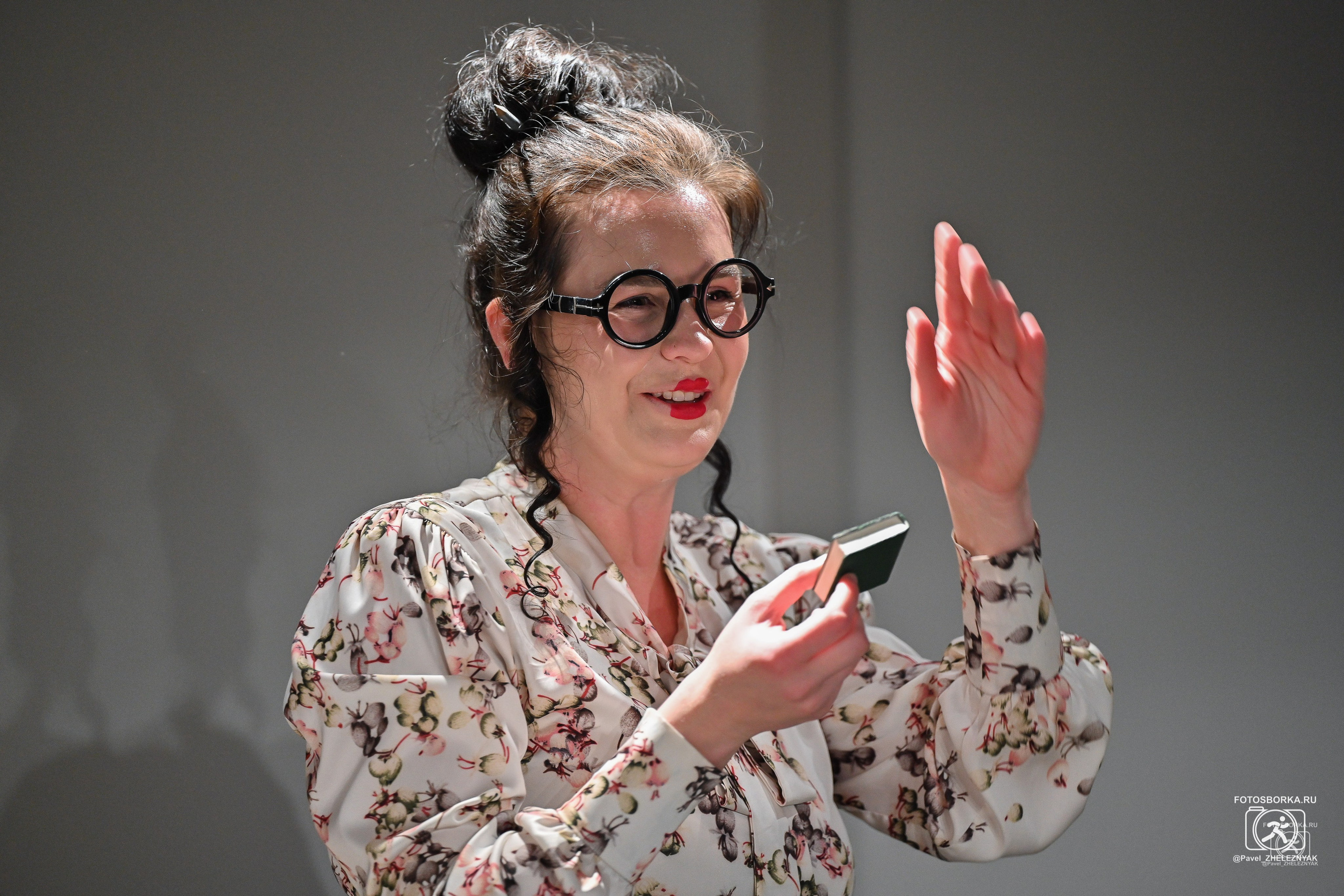 Маленький театр «УЖиК». Спектакль «Волшебная библиотека». ФОТОСБОРКА