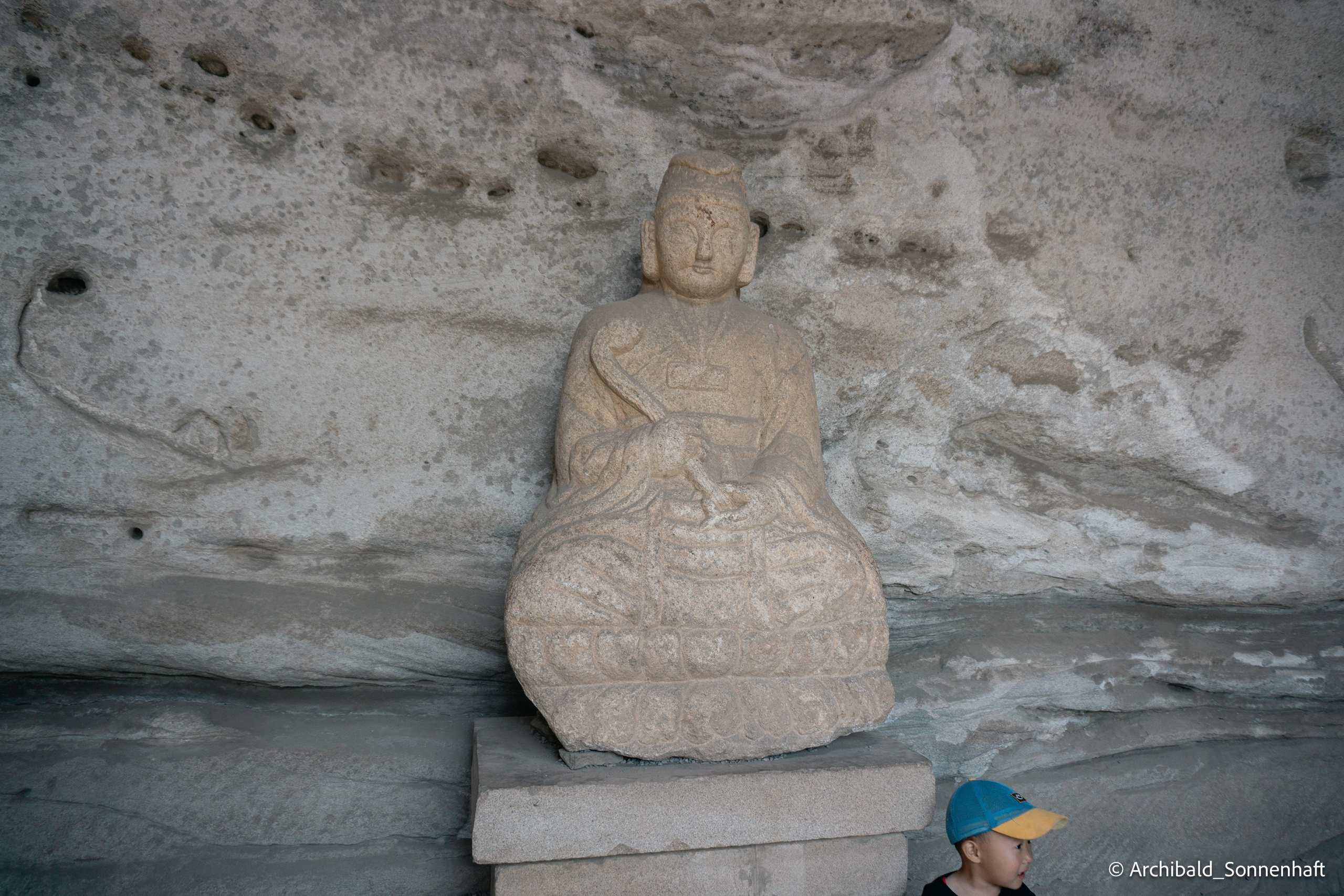 Datong. Photographer in Guangzhou, China. Archibald Sonnenhaft