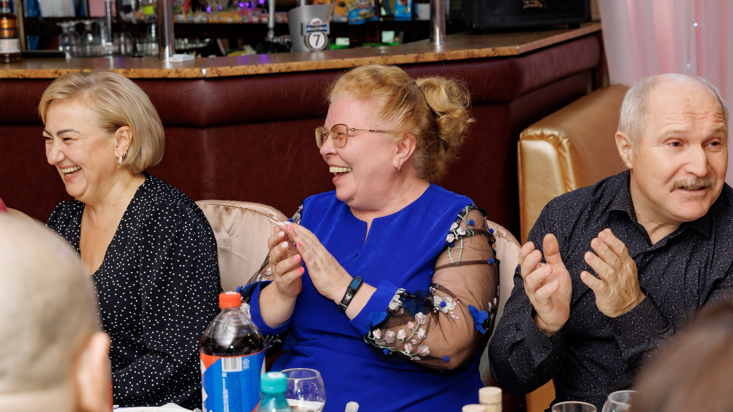 Юбилей Николаю в кафе Зеркальное, г. Сясьстрой. Свадебный и семейный фотограф в г. Волхов Алексей Кочерыжкин