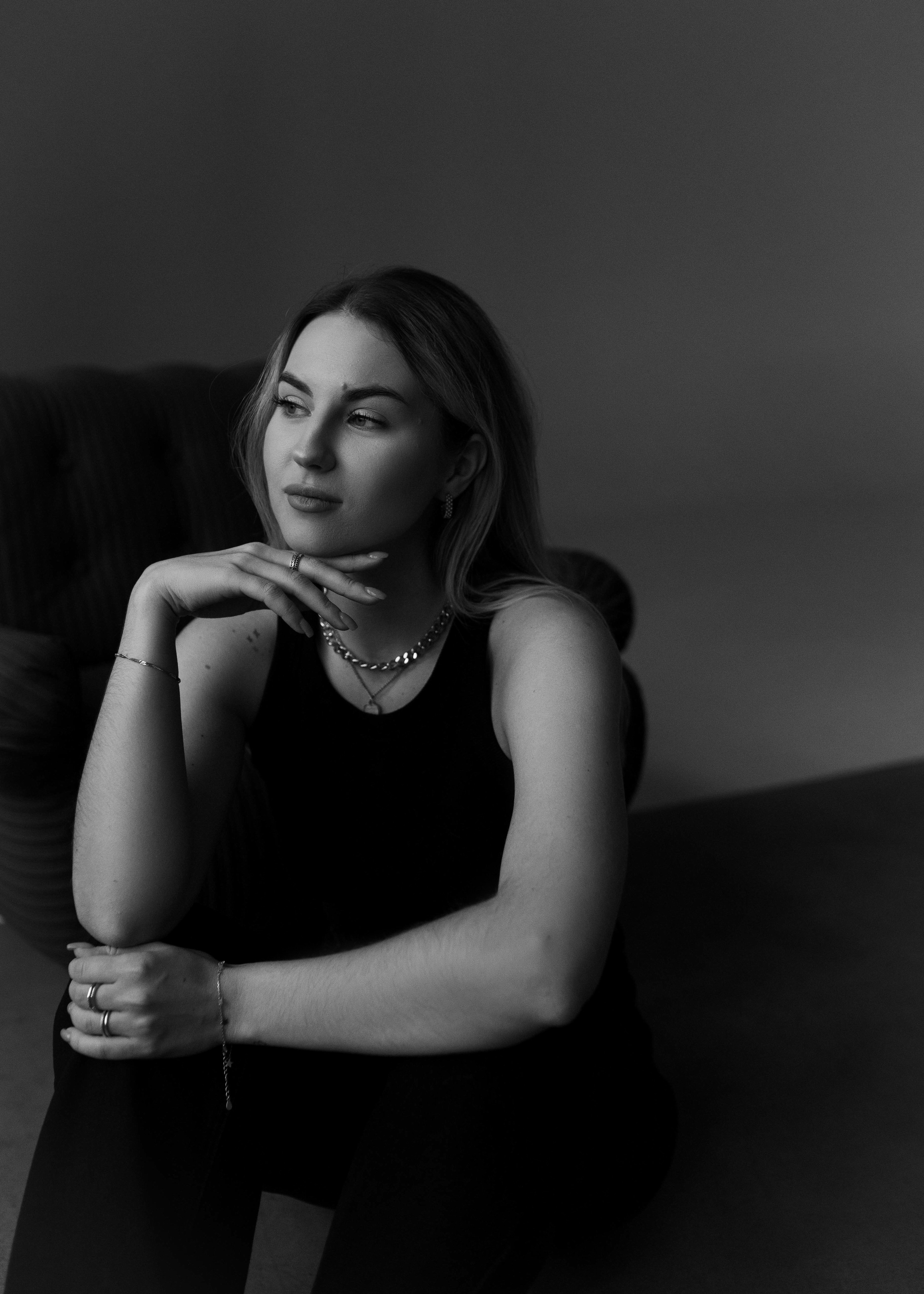 Портфолио со студийными съемками. Женский и свадебный фотограф Анастасия Митрохина