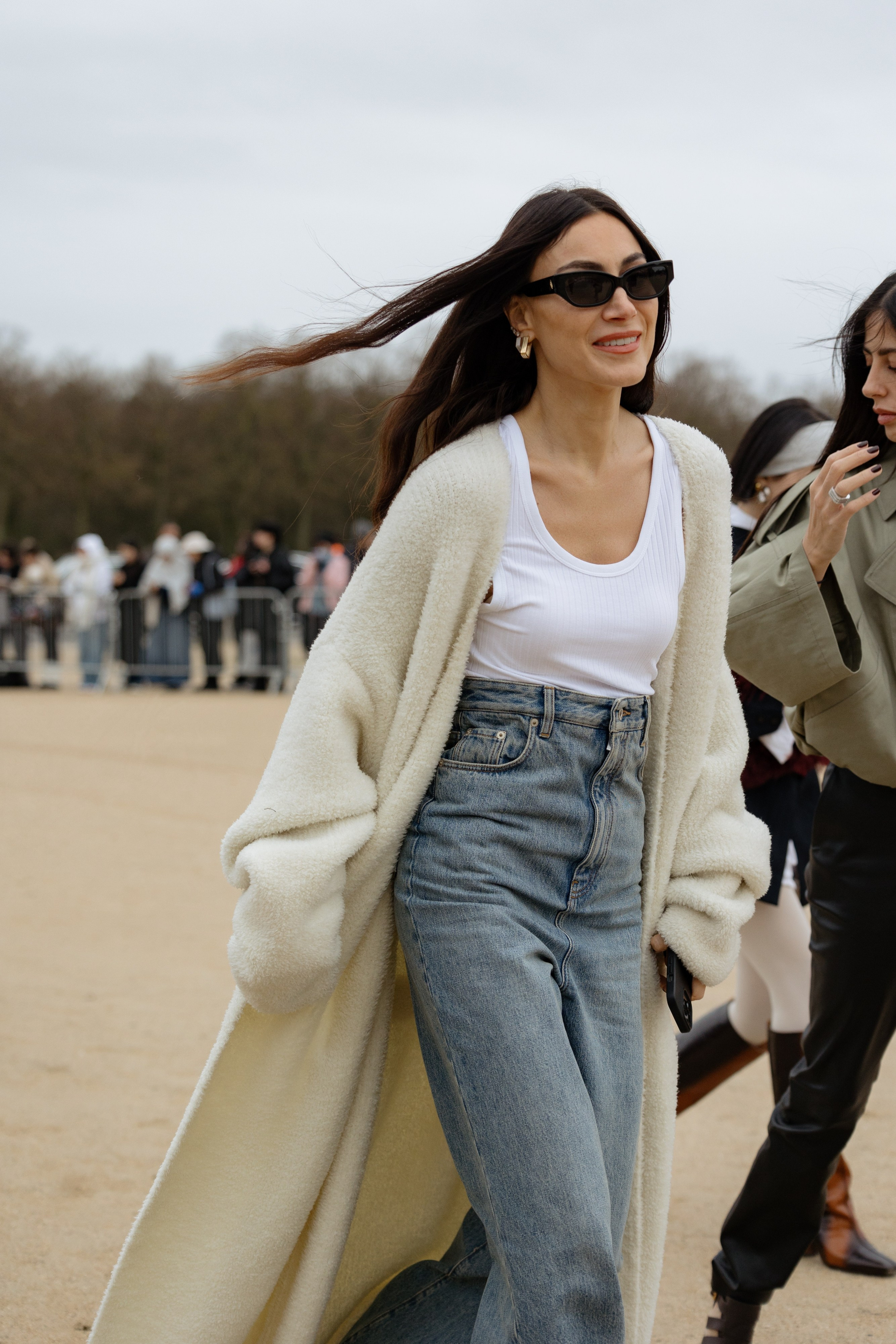 LOEWE PFW WOMENSWEAR FALL-WINTER 24/25. Photographer in Milan Ivan Goncharov