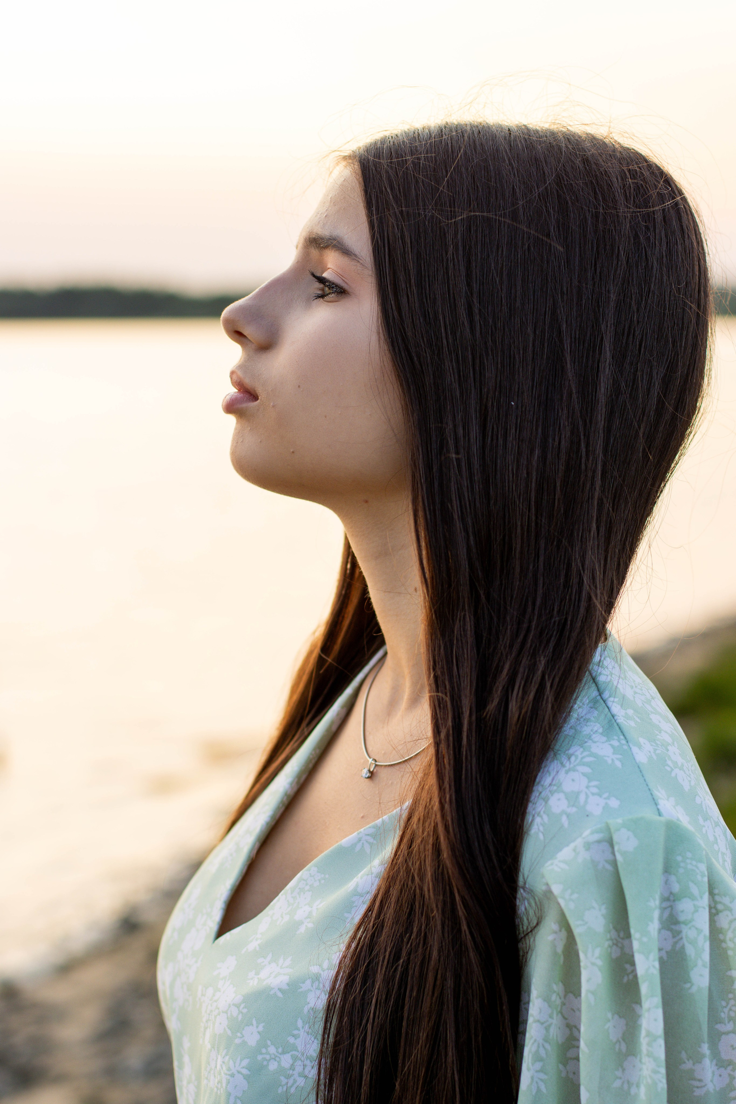 Эмилия у озера. Фотограф Татьяна Матрос