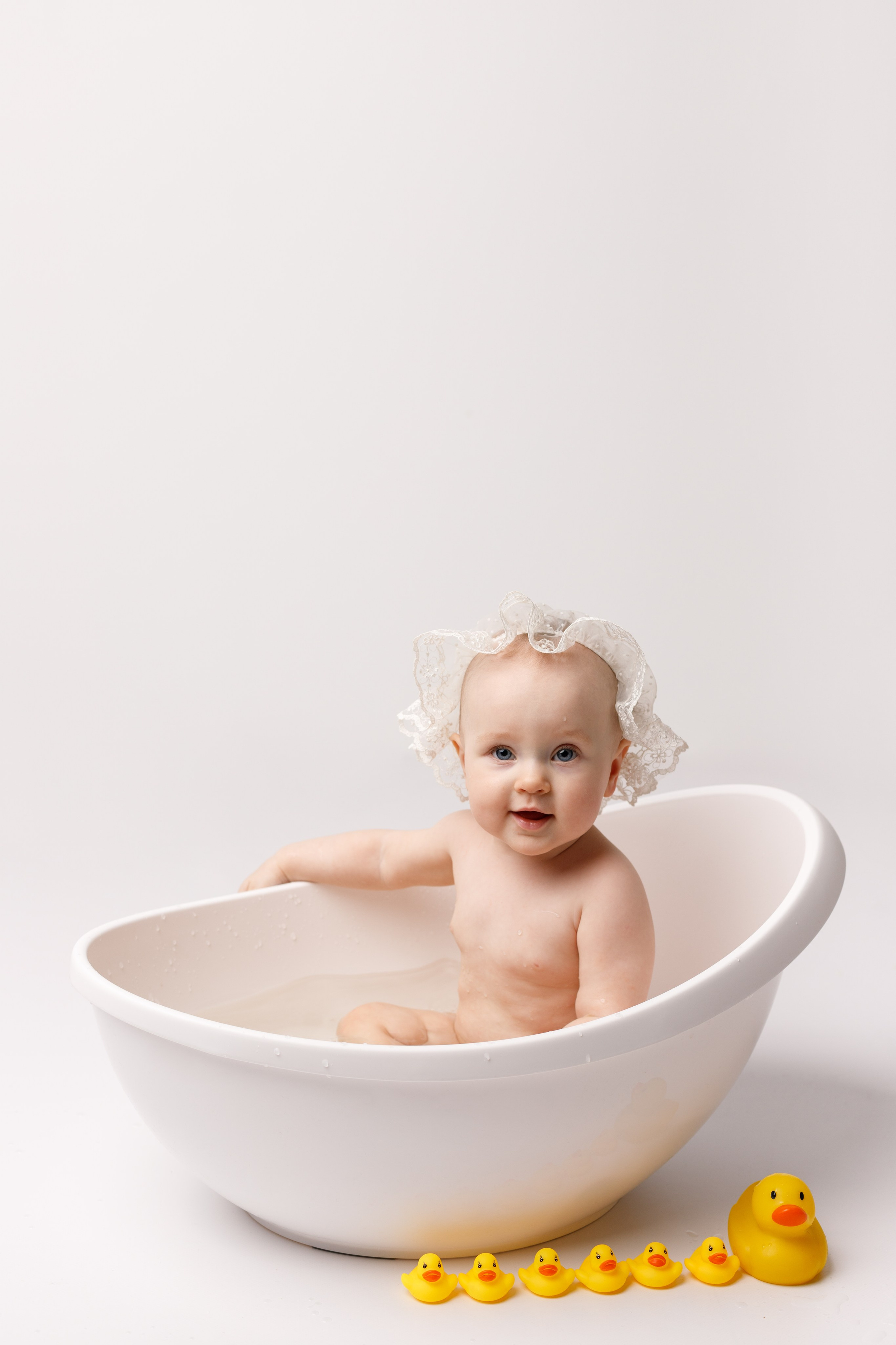 Кира «Первый тортик». Фотограф новорожденных в г. Оренбурге Екатерина Козлова