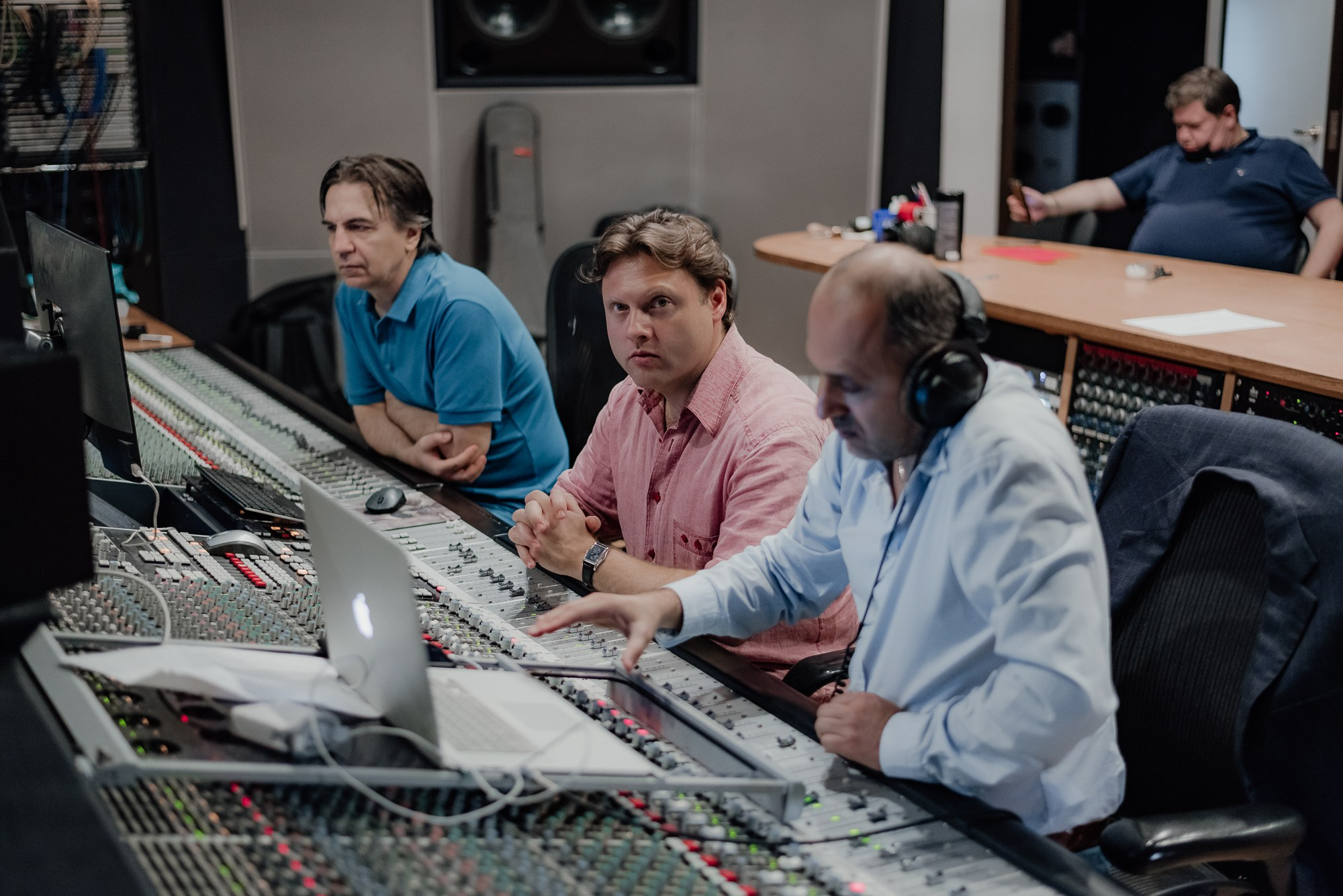 александр коган за работой