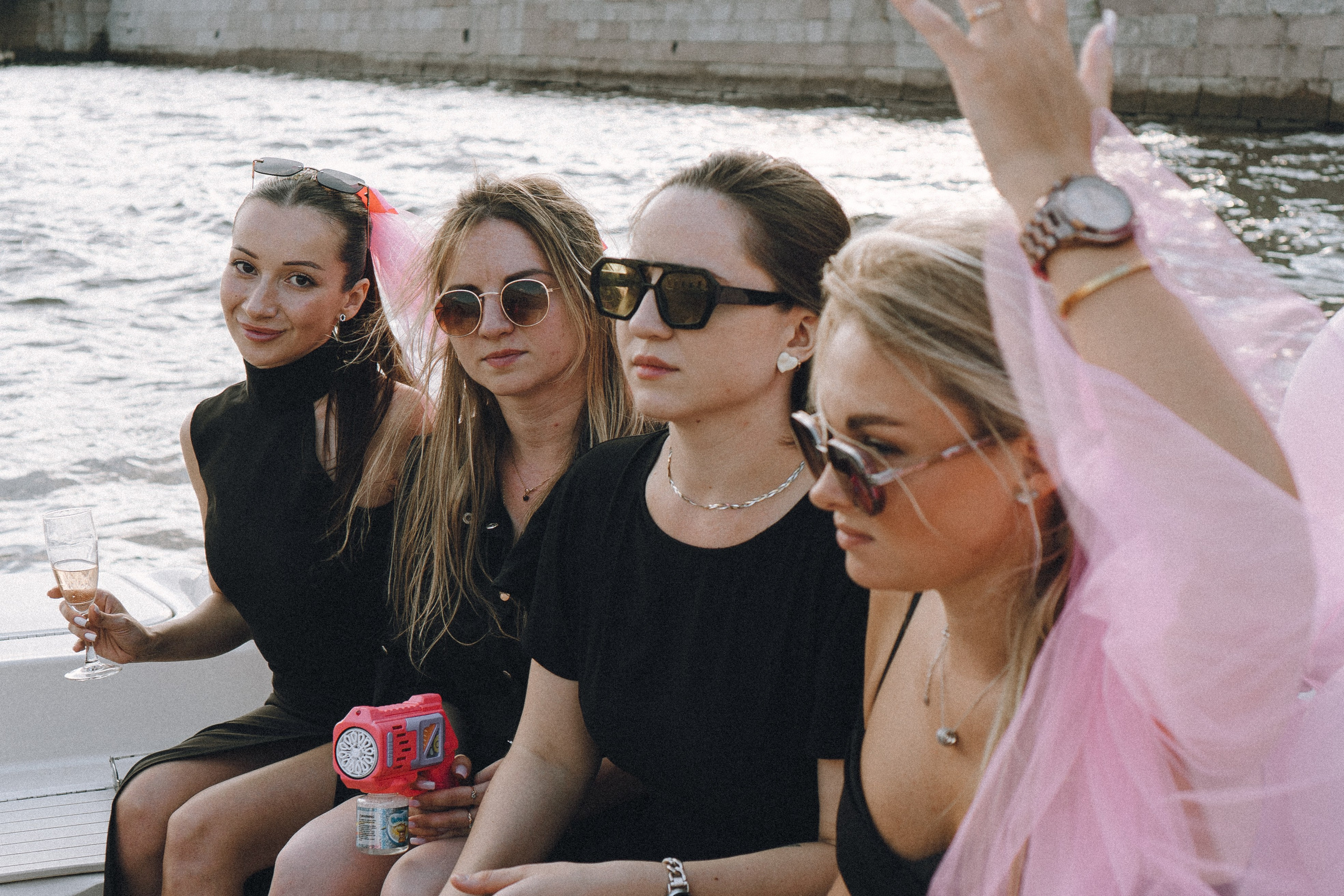 ДЕВИЧНИК НА КАТЕРЕ. Профессиональный фотограф, Санкт-Петербург — Виктория Богомолова