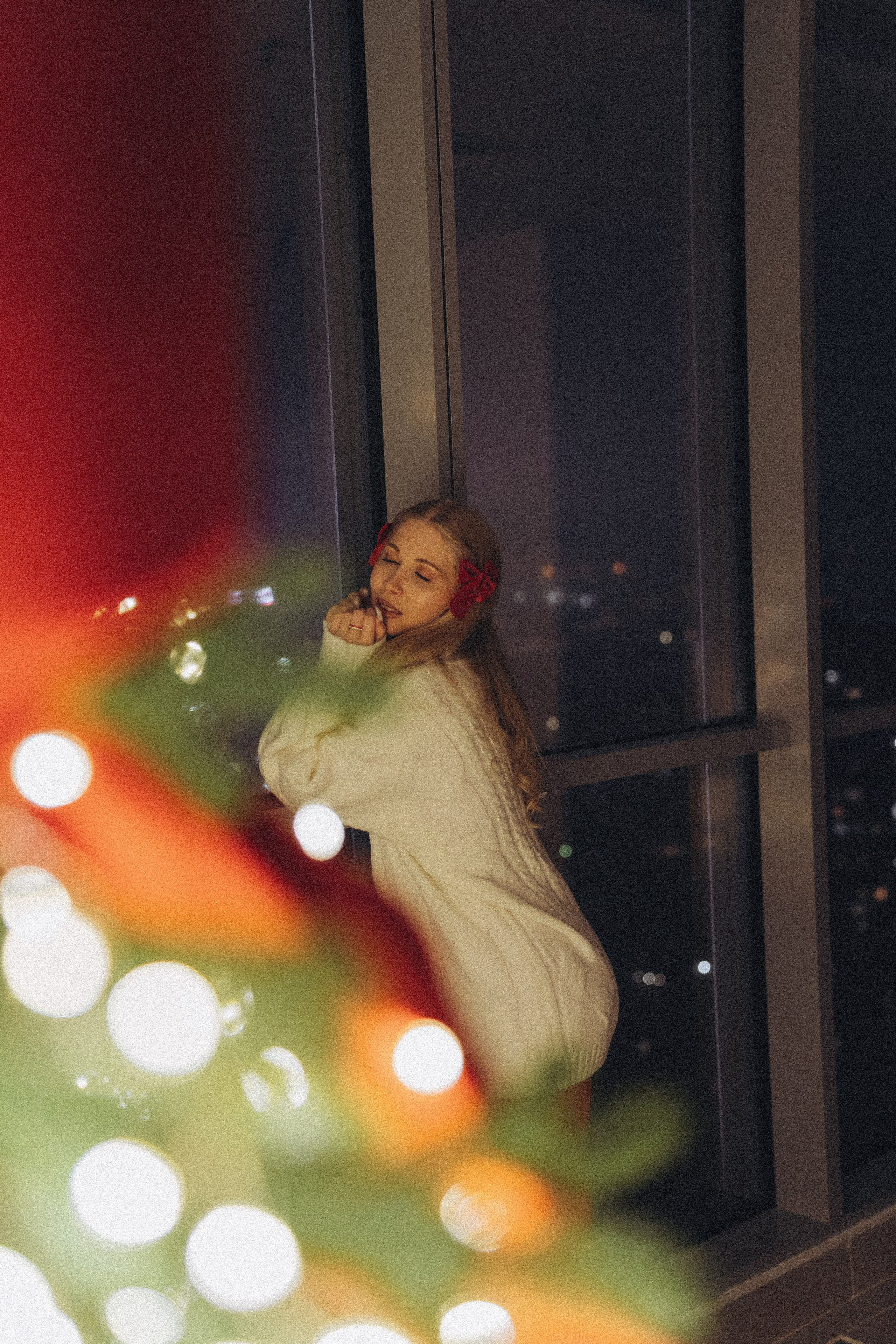 ФОТОСЕССИЯ К НОВОМУ ГОДУ В СТУДИИ С ЕЛОЧКОЙ КРАСИВЫЙ ОБРАЗ. Профессиональный фотограф, Санкт-Петербург — Виктория Богомолова