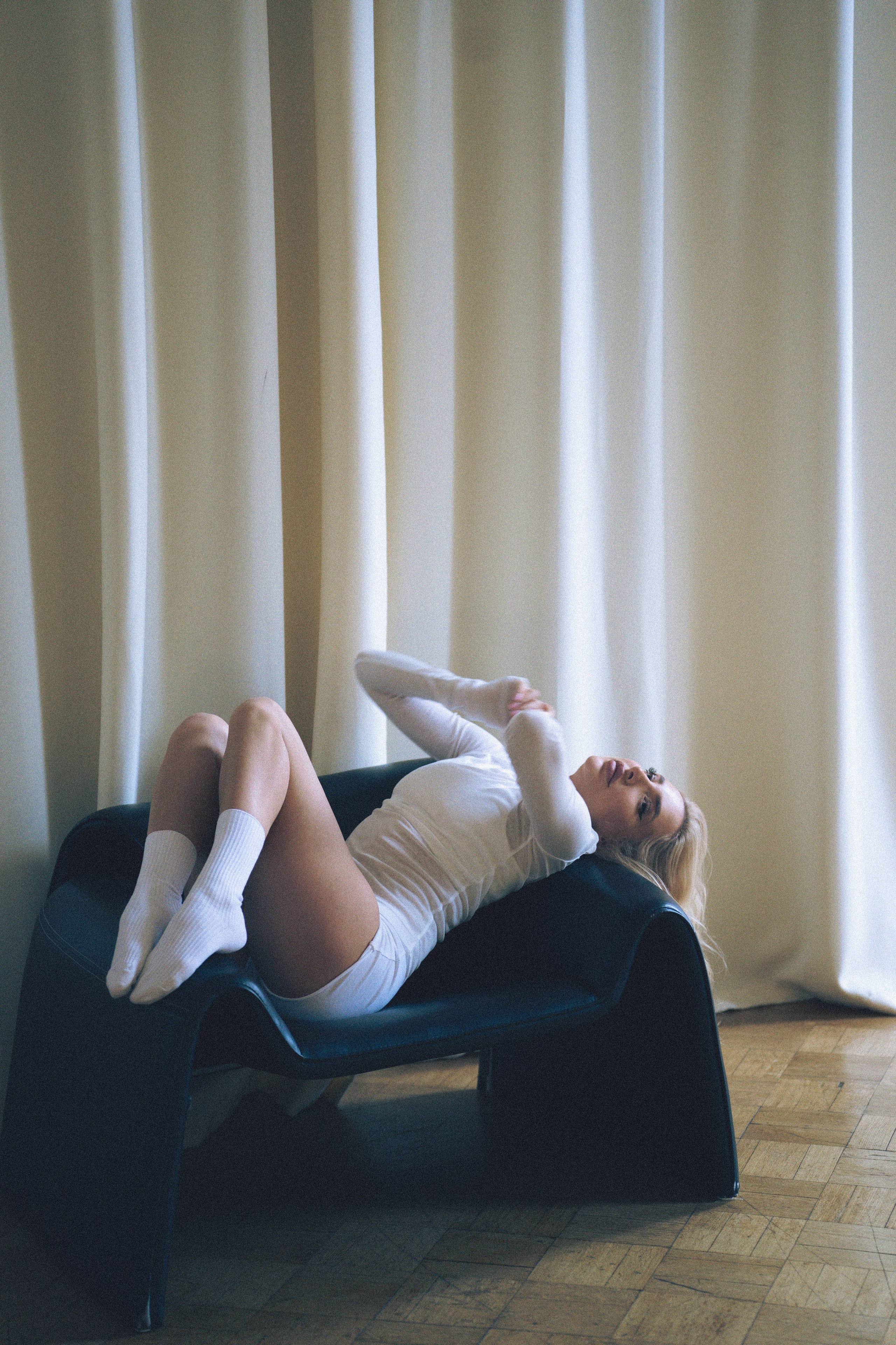 МИНИМАЛИЗМ В СТУДИИ НА ЧЕРНЫШЕВСКОЙ В СТУДИИ С БАЛКОНОМ. Профессиональный фотограф, Санкт-Петербург — Виктория Богомолова